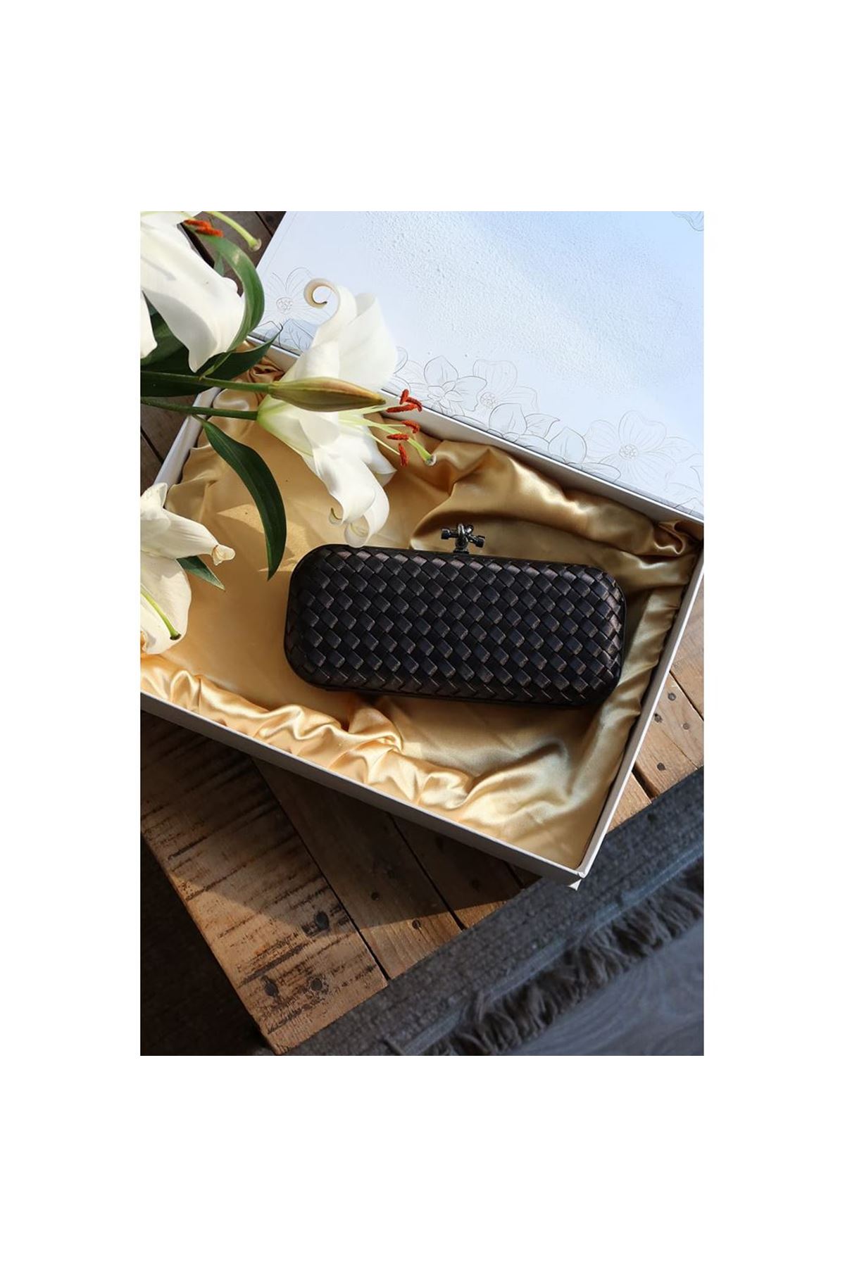 Siyah Saten Slim Baklava Desenli Kasa Abiye El Çantası