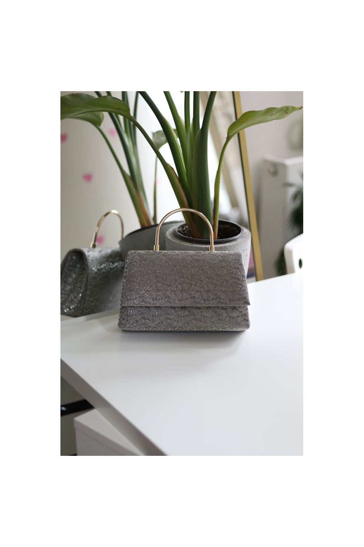 Platin Yaprak Desenli Metal Sap Detaylı El Omuz Çantası