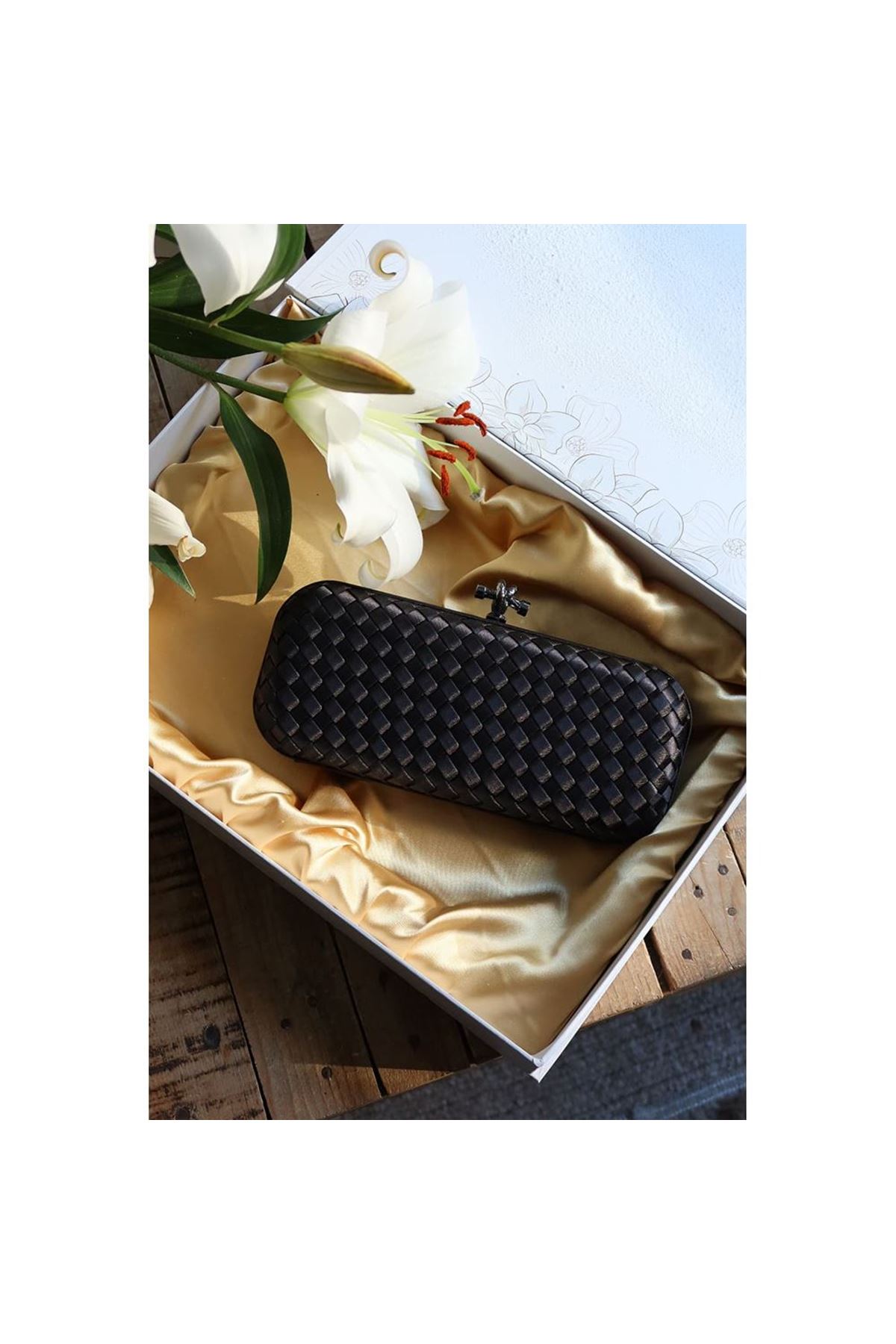 Siyah Saten Slim Baklava Desenli Kasa Abiye El Çantası