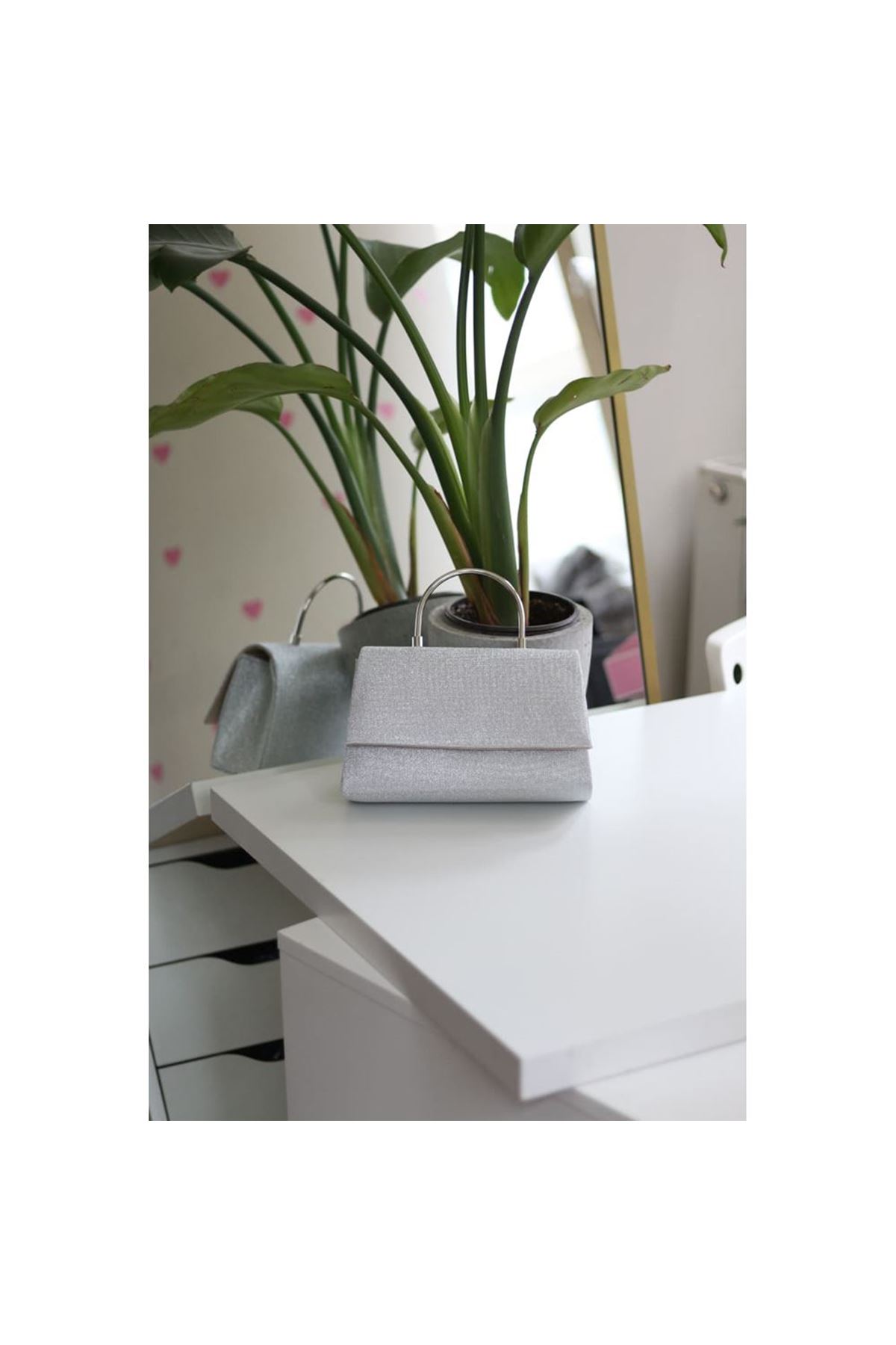 Silver  Dokulu Metal Sap Detaylı El &amp;amp; Omuz Çantası