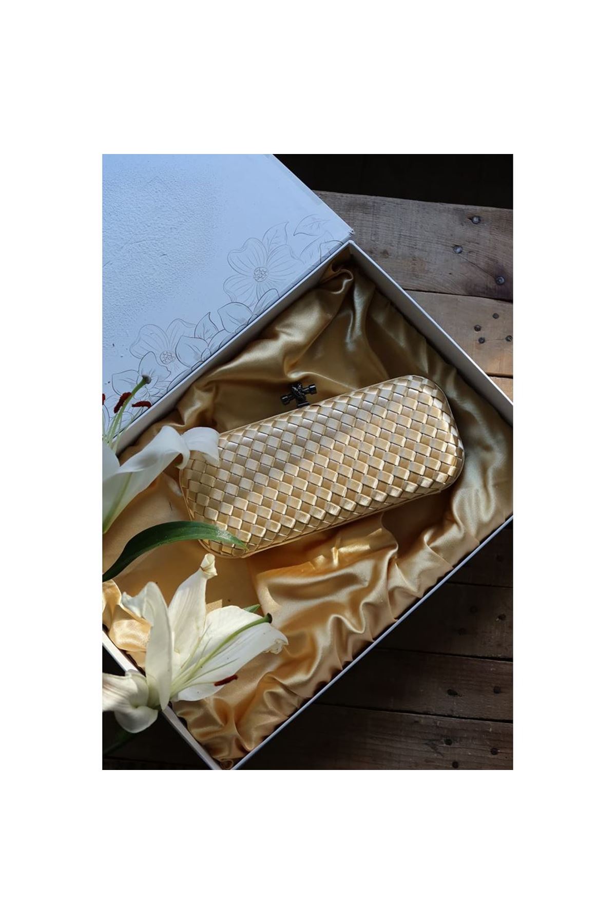 Gold  saten slim baklava desenli kasa abiye el çantası