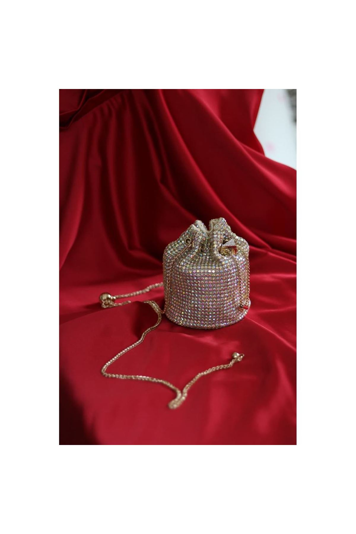 Çok Renkli  taşlı kristal klips detaylı pouch abiye çanta