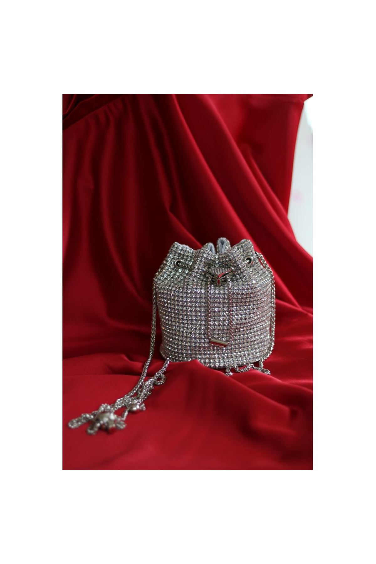Silver taşlı kristal klips detaylı pouch abiye çanta