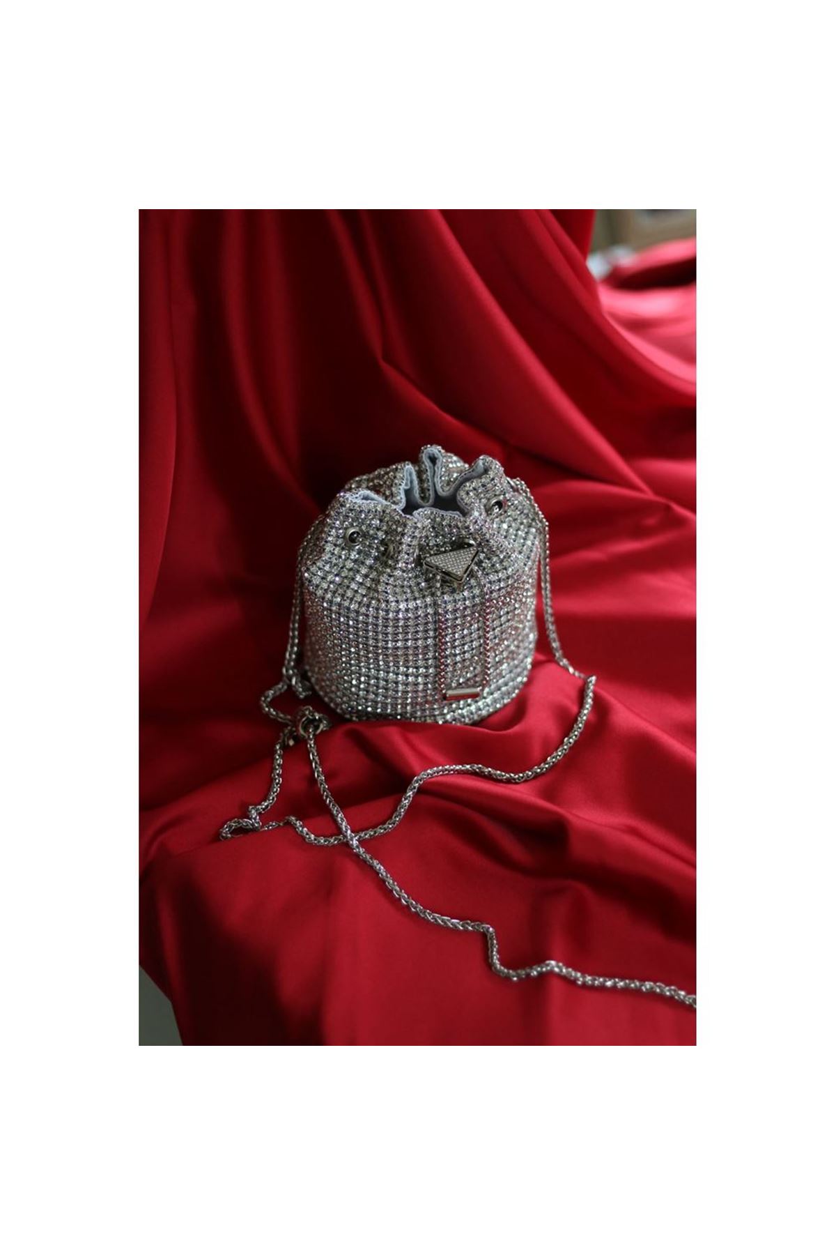 Silver taşlı kristal klips detaylı pouch abiye çanta
