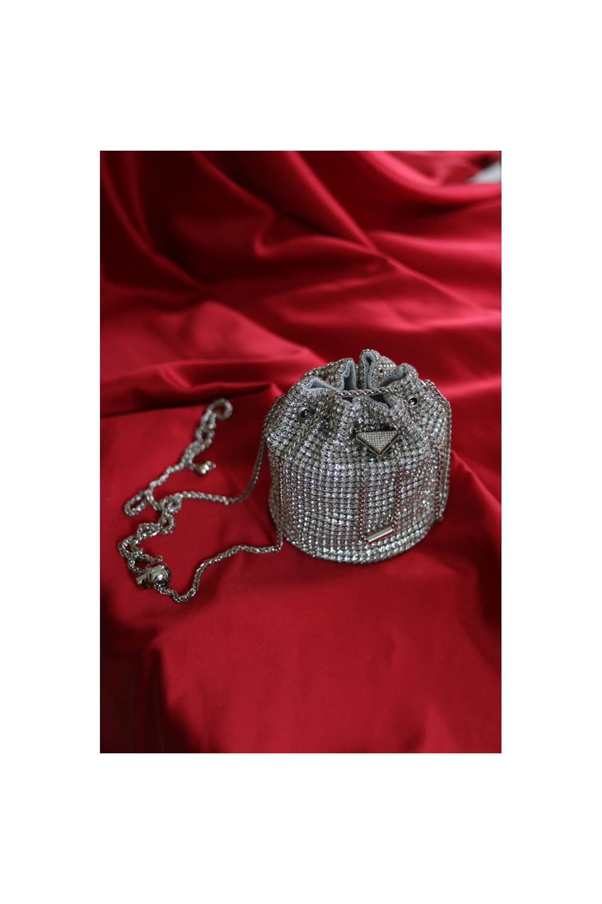Silver taşlı kristal klips detaylı pouch abiye çanta