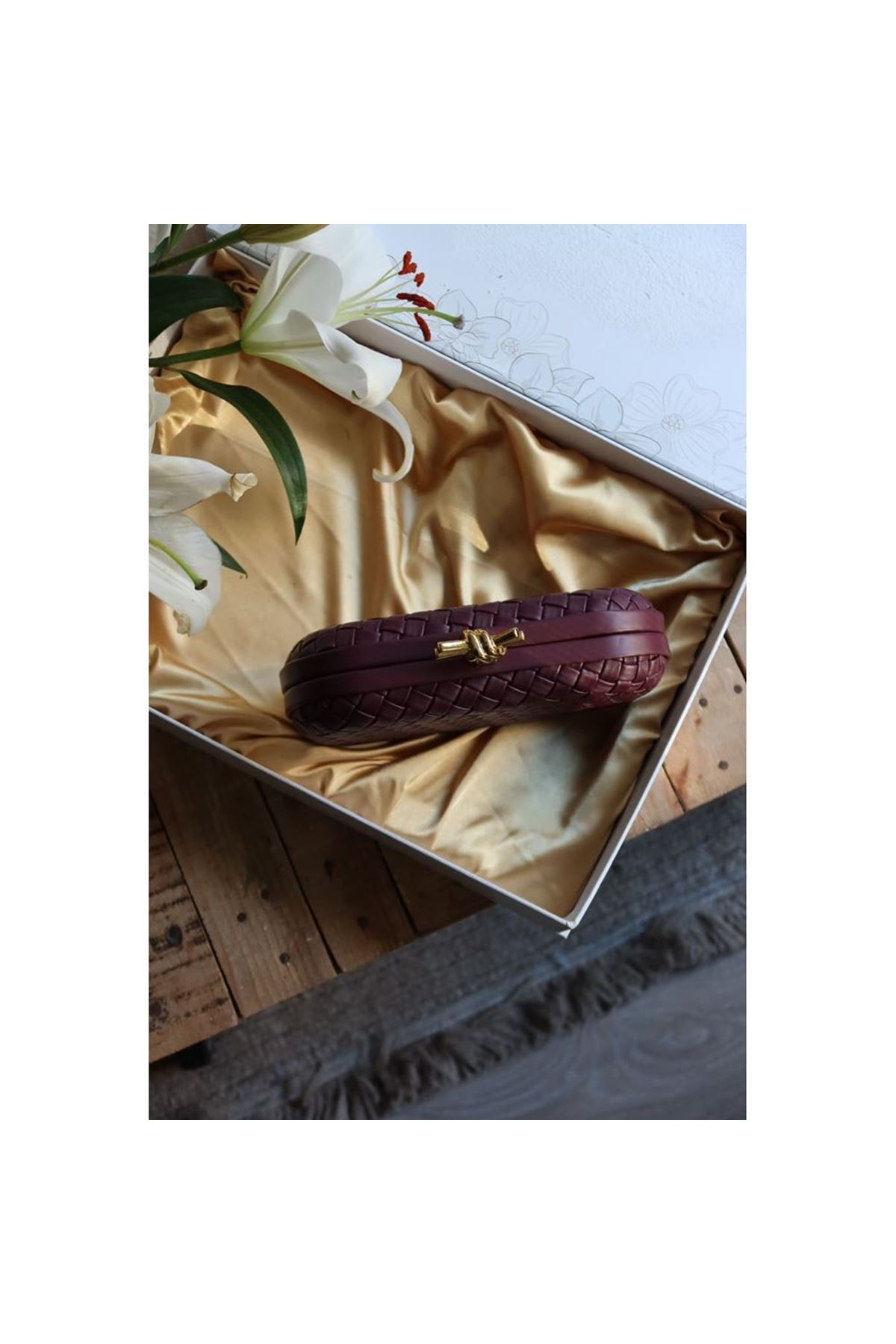 Bordo Baklava Desenli Metal Aksesuar Detaylı Kasa Abiye Çanta