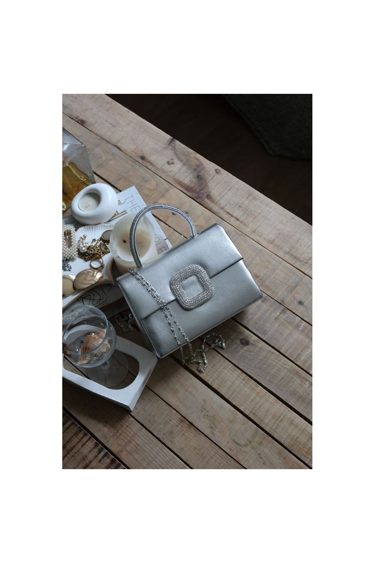 Silver Parlak Kare Taş Toka Aksesuarlı Taşlı Tutma Kulplu Abiye El Çantası Omuz Çantası