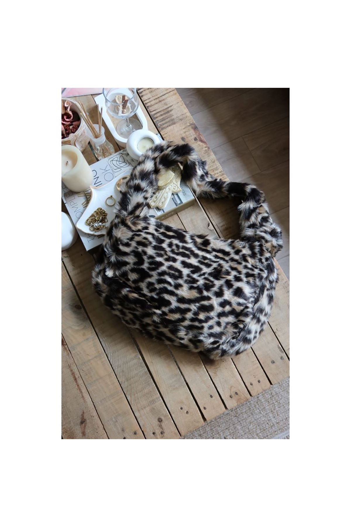 leopar  tek kulplu peluş omuz çantası