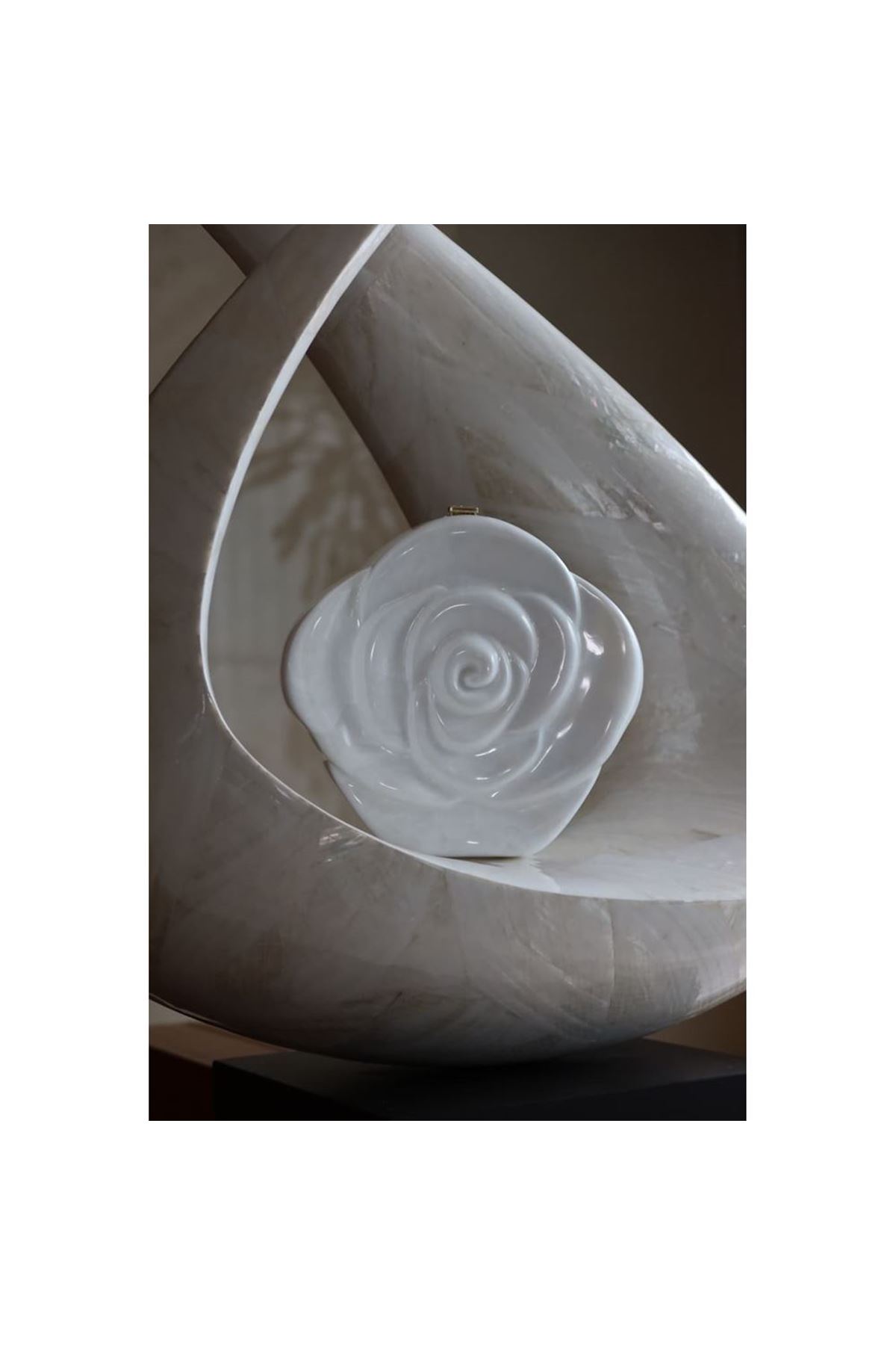 Beyaz Gül Mika Zincirli El Omuz Çantası