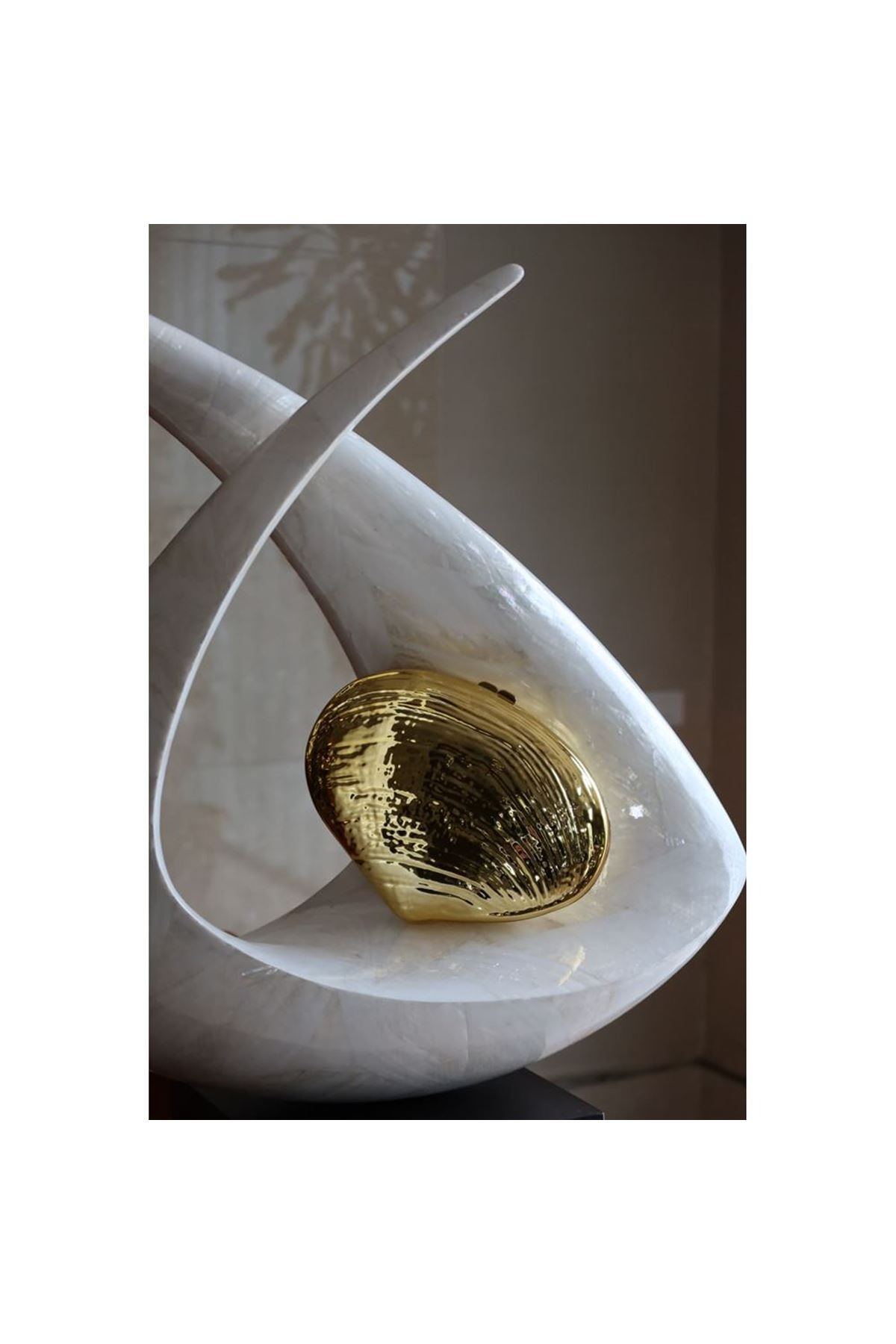 Gold Oval Deniz Kabuğu Mika Zincirli El Omuz Çantası