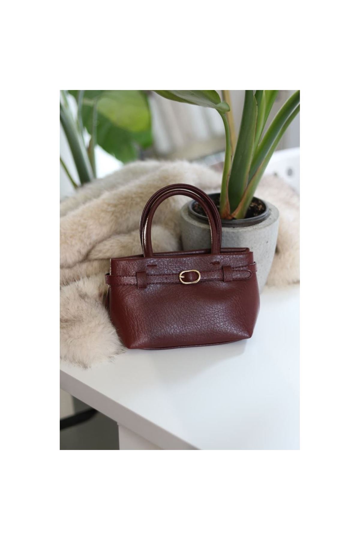 Bordo mini boy gold toka detaylı el omuz çantası
