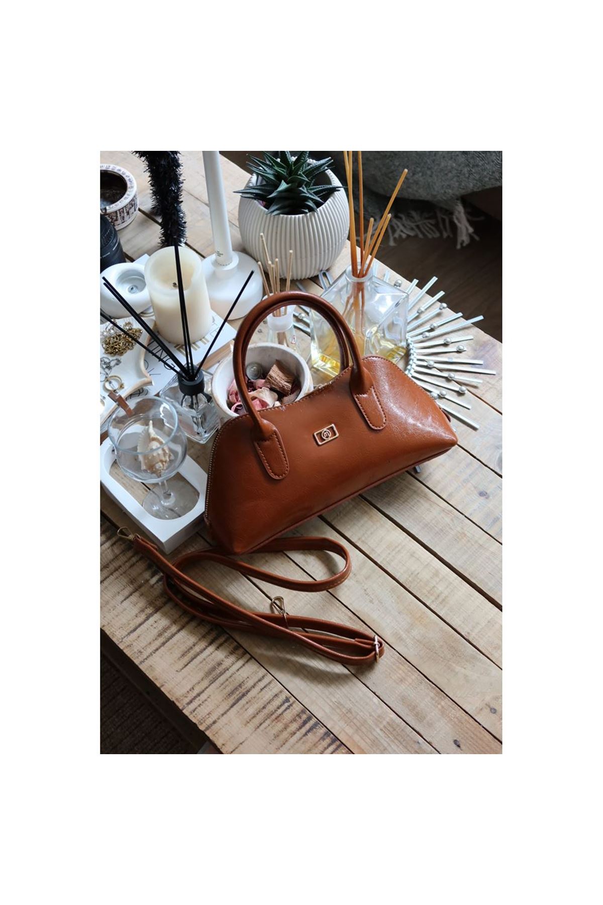 taba parlak çift fermuar detaylı el omuz çantası