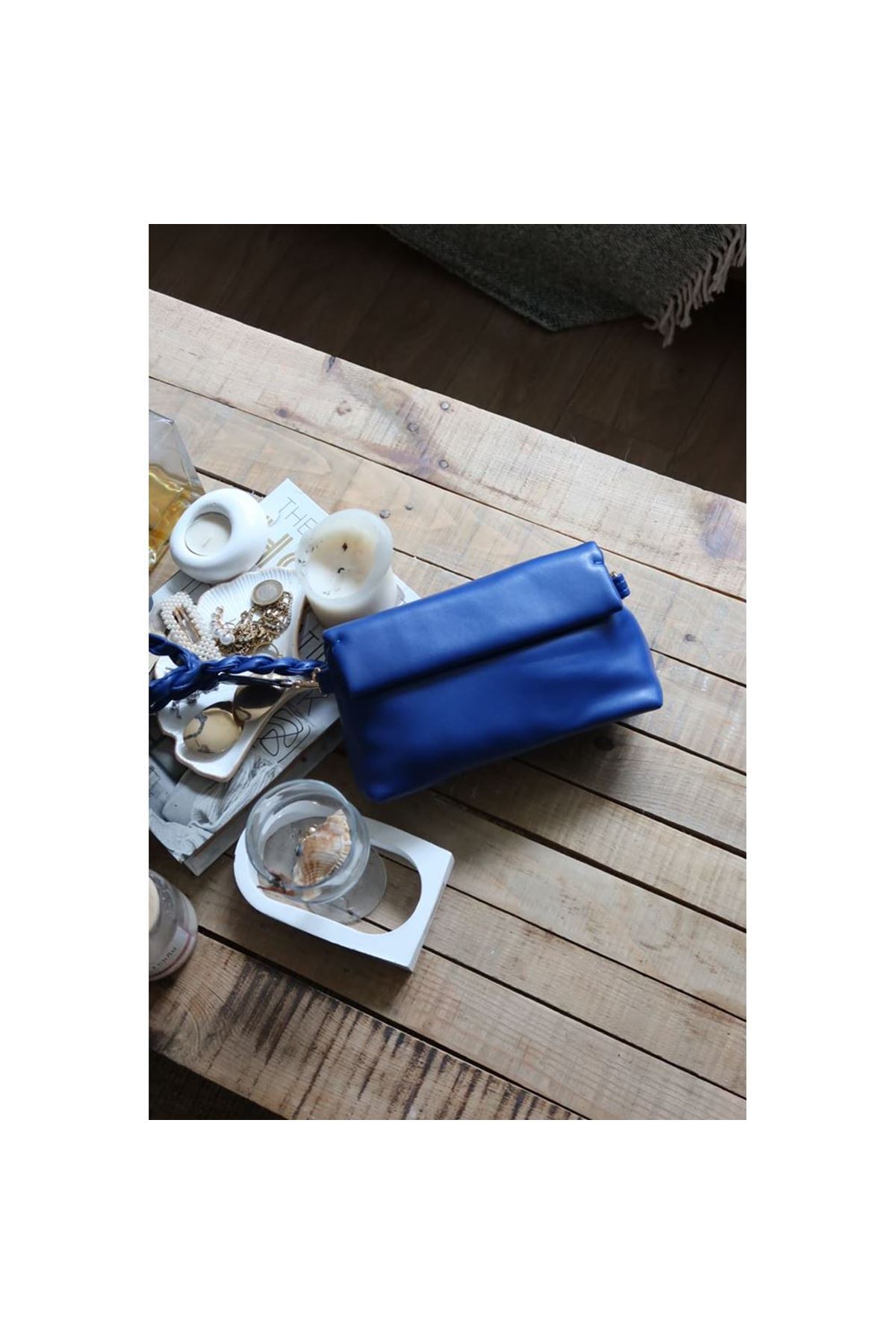 Koyu Mavi Örgü Saplı Uzak Kapak  Omuz Çantası