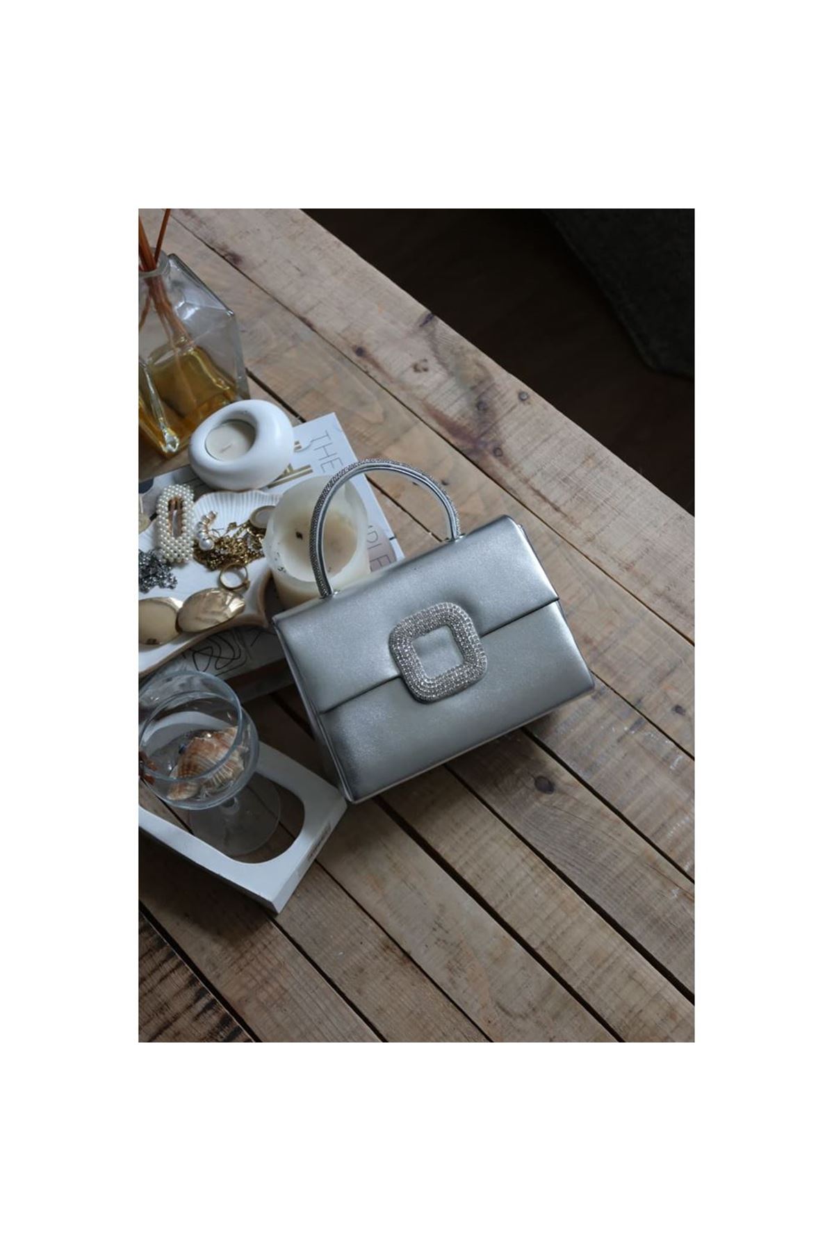 Silver Parlak Kare Taş Toka Aksesuarlı Taşlı Tutma Kulplu Abiye El Çantası Omuz Çantası