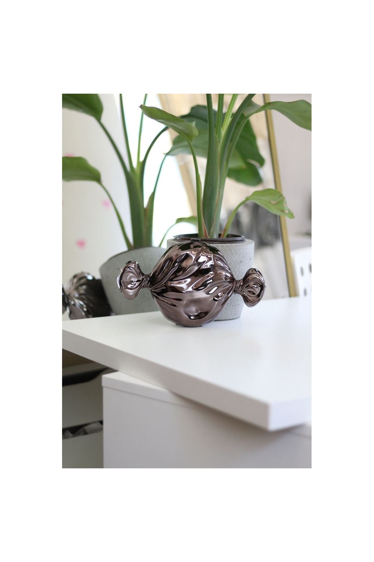 Platin Mika Şeker Görünümlü Zincirli Omuz Çantası