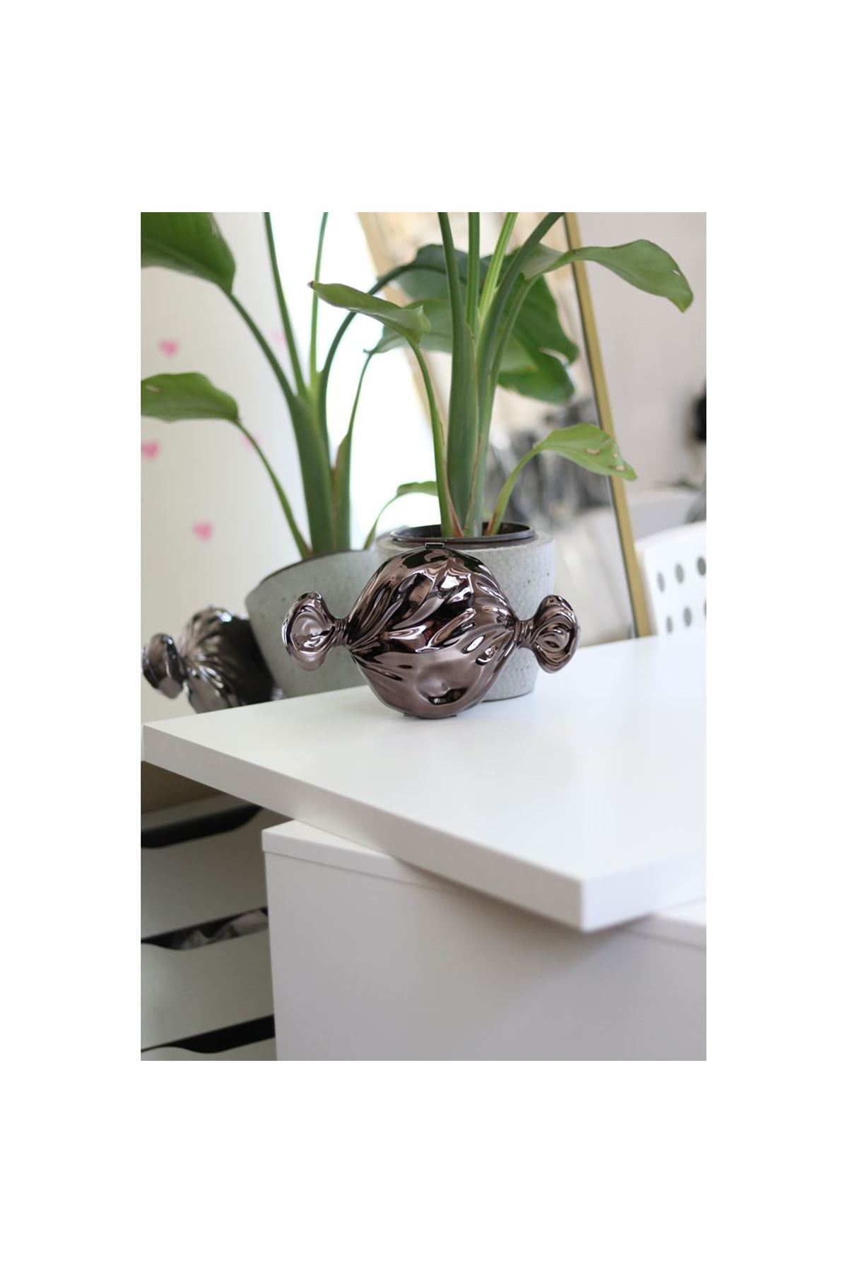 Platin Mika Şeker Görünümlü Zincirli Omuz Çantası