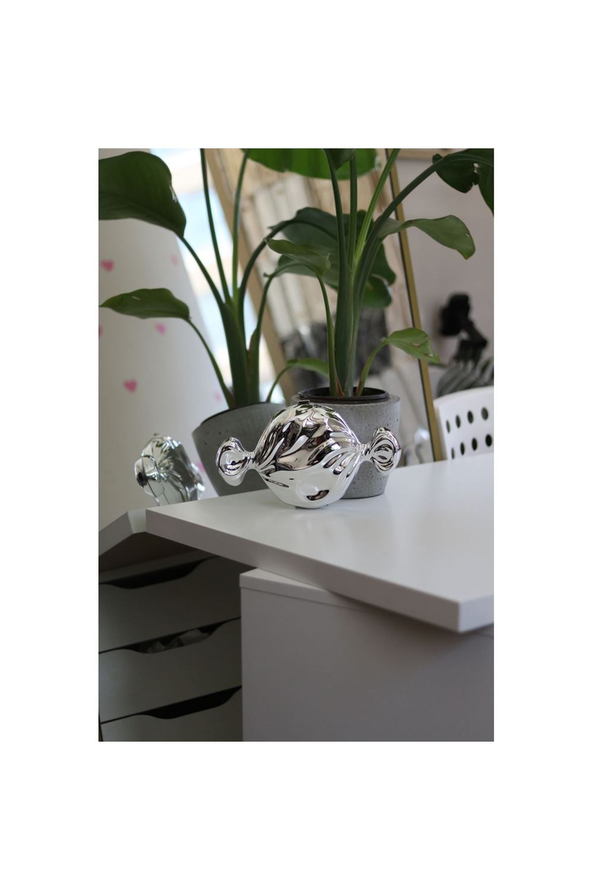 Silver Mika Şeker Görünümlü Zincirli Omuz Çantası