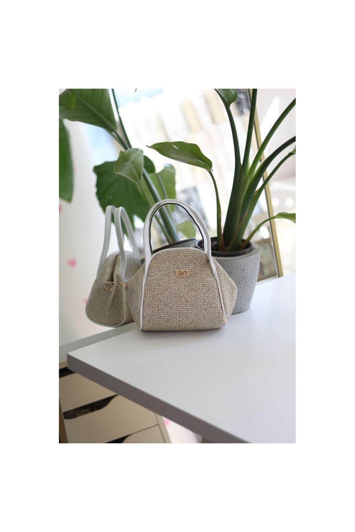 Beyaz Hasır Doku Çift Saplı Askılı Omuz Çantası