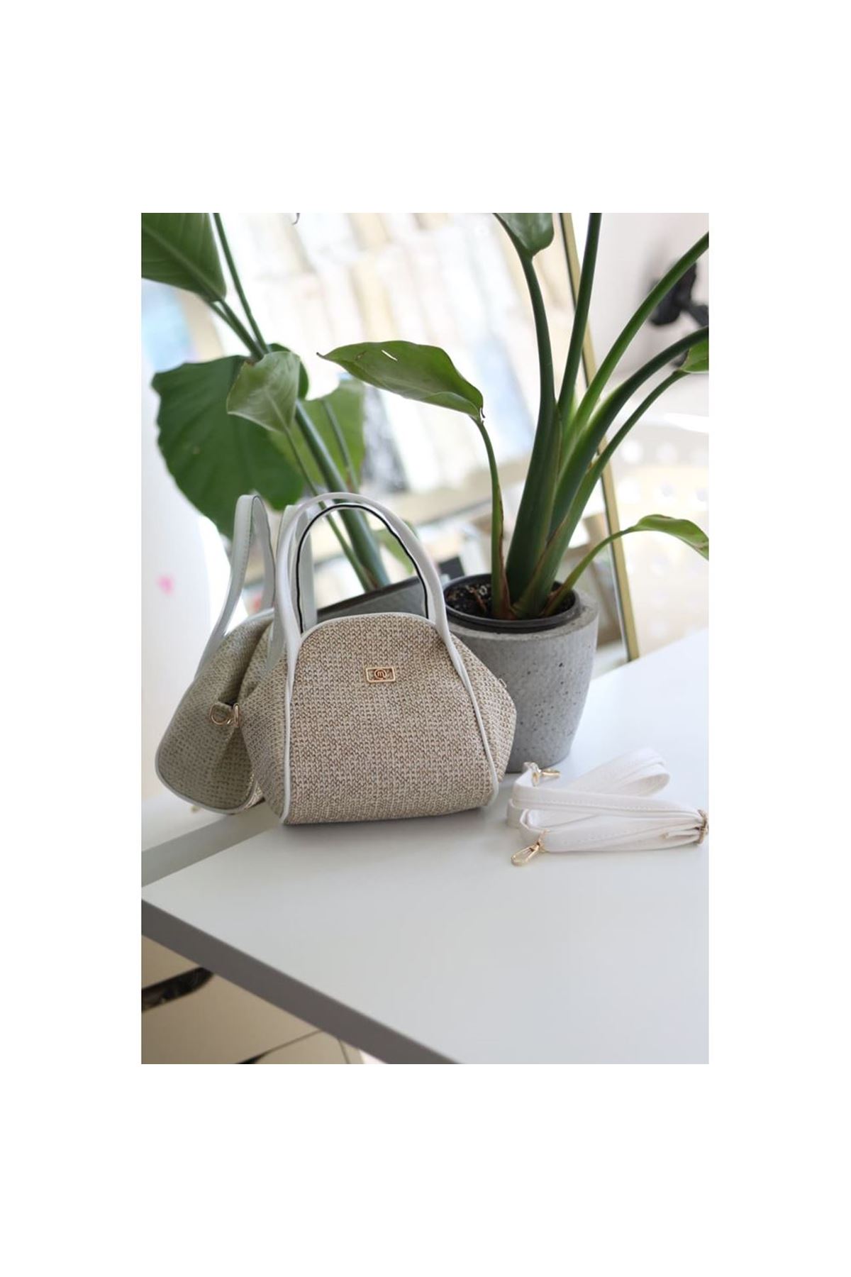 Beyaz Hasır Doku Çift Saplı Askılı Omuz Çantası