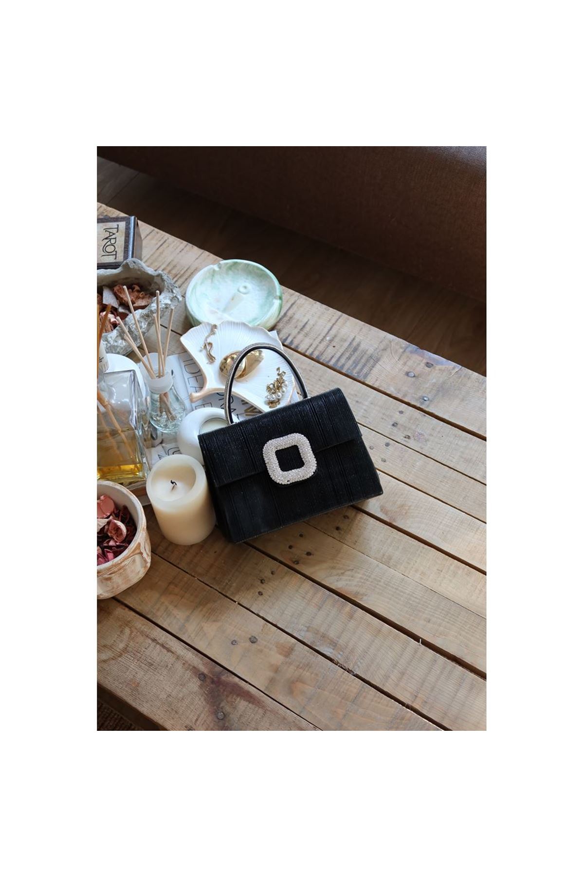 Siyah Toka Detaylı Tutma Saplı Zincirli El Omuz Çantası