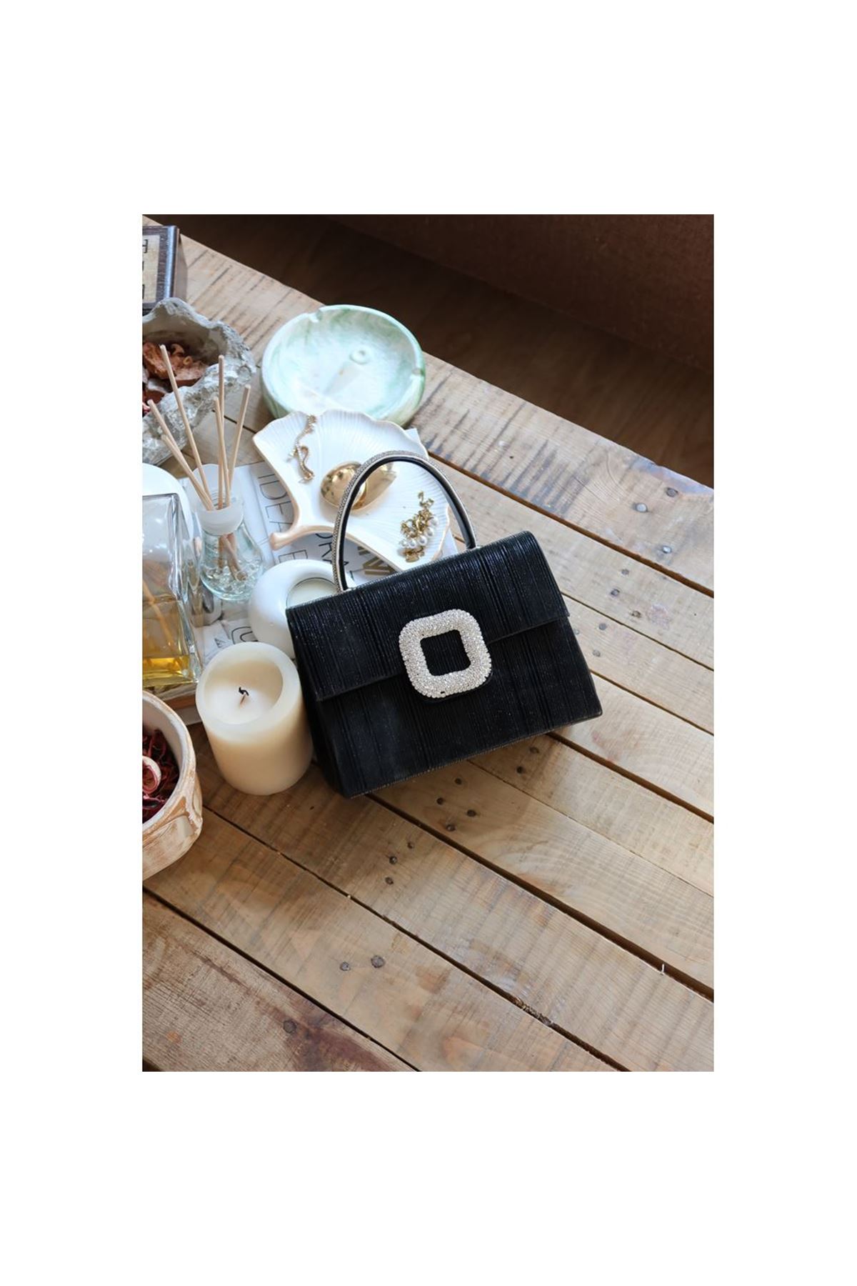 Siyah Toka Detaylı Tutma Saplı Zincirli El Omuz Çantası