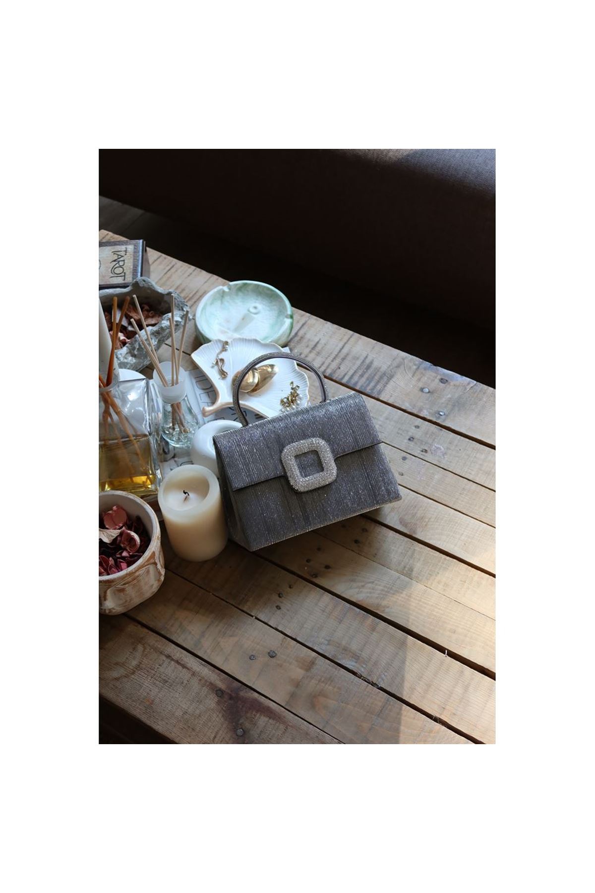 Platin Toka Detaylı Tutma Saplı Zincirli El Omuz Çantası