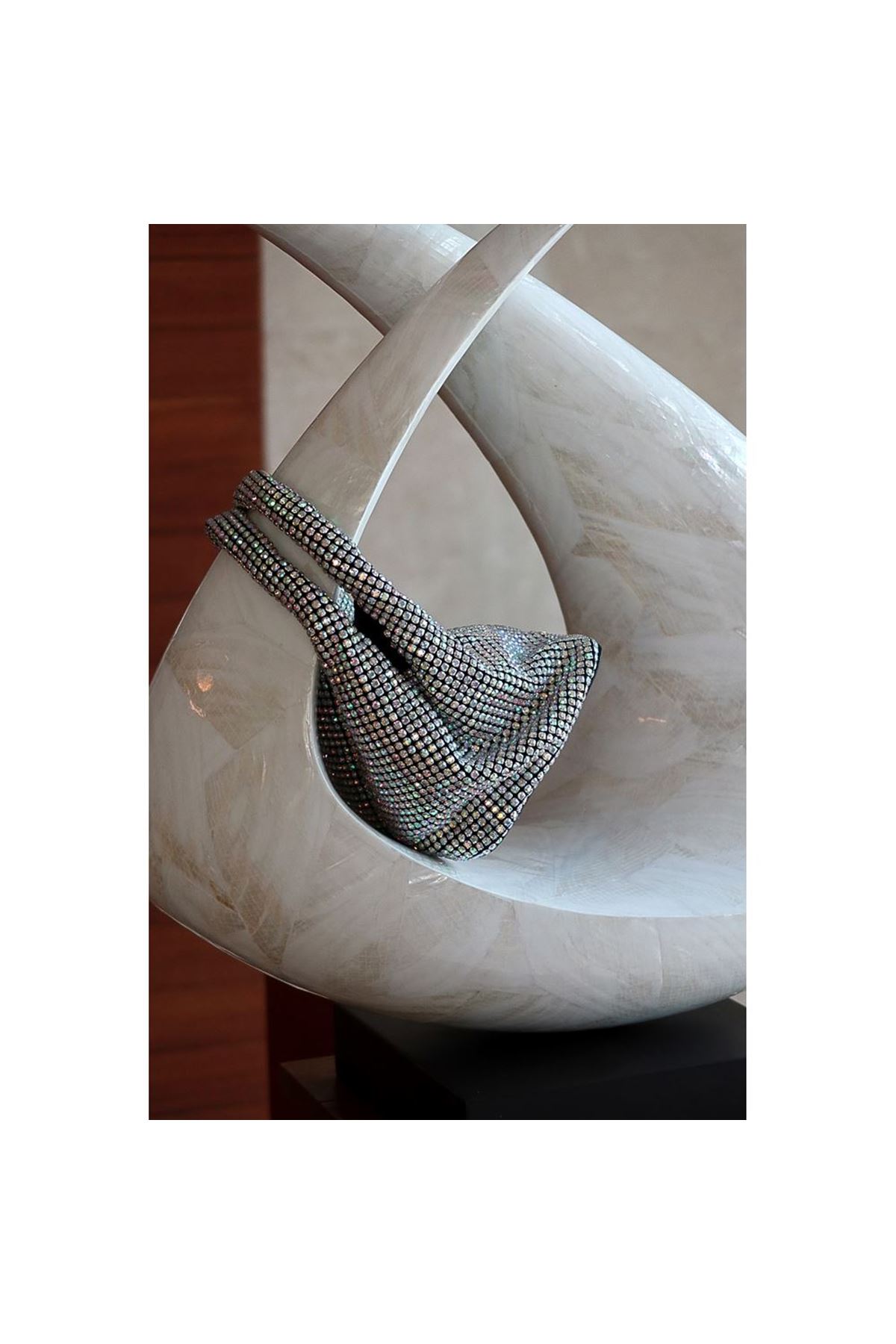 RGB Taşlı Çift Saplı Zincirli Abiye Çanta