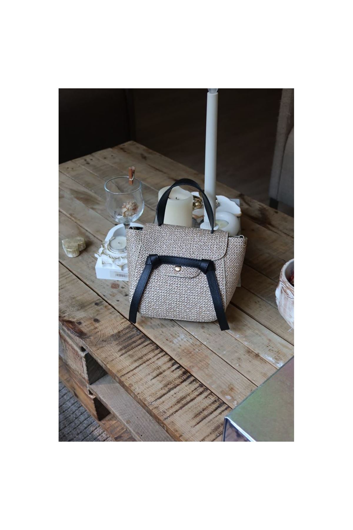 Siyah hasır doku şerit detaylı tutma saplı el omuz çantası