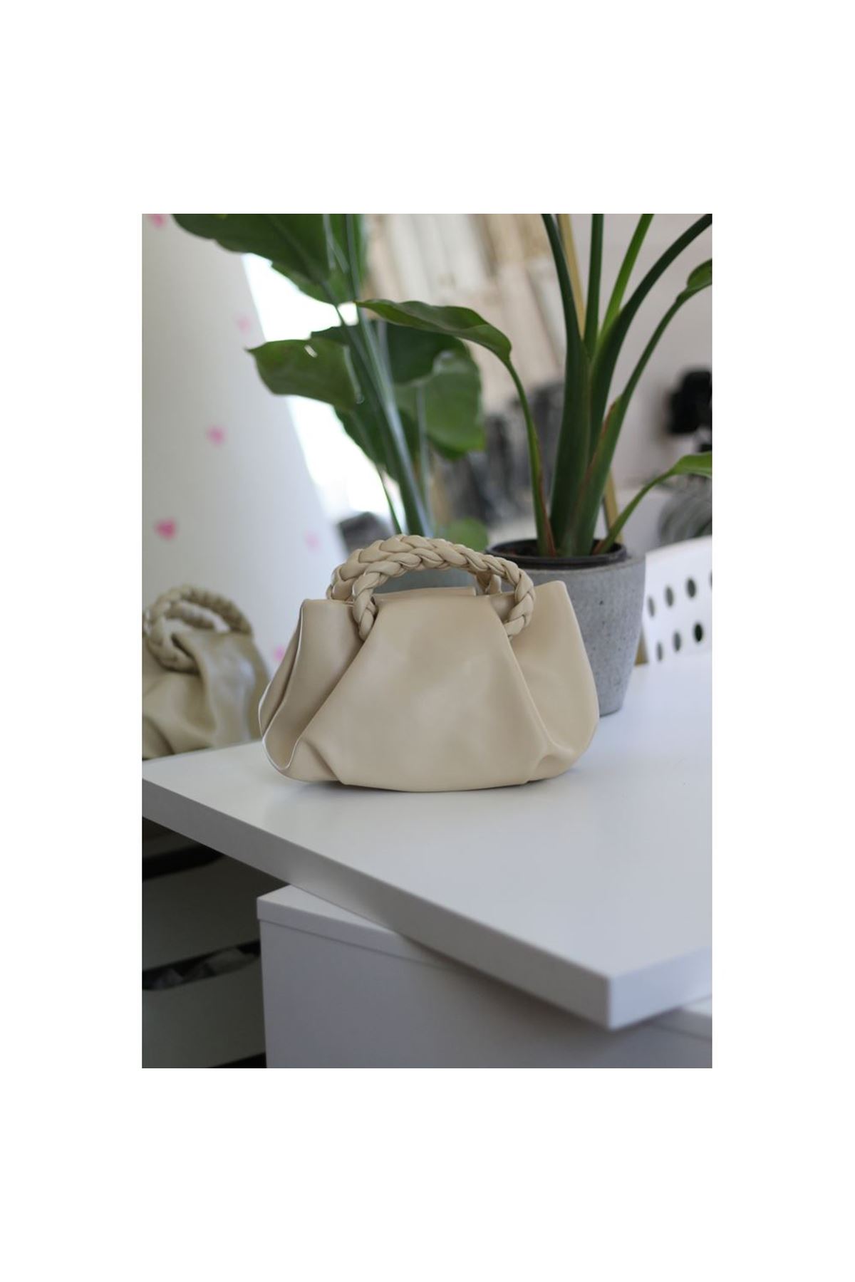 Butter Yellow Örme Saplı Yumuşak Deri Omuz Çantası