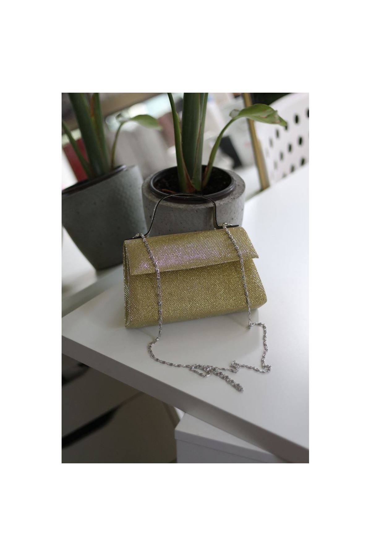 Light Gold Simli Tutma Detaylı Abiye Omuz Çantası
