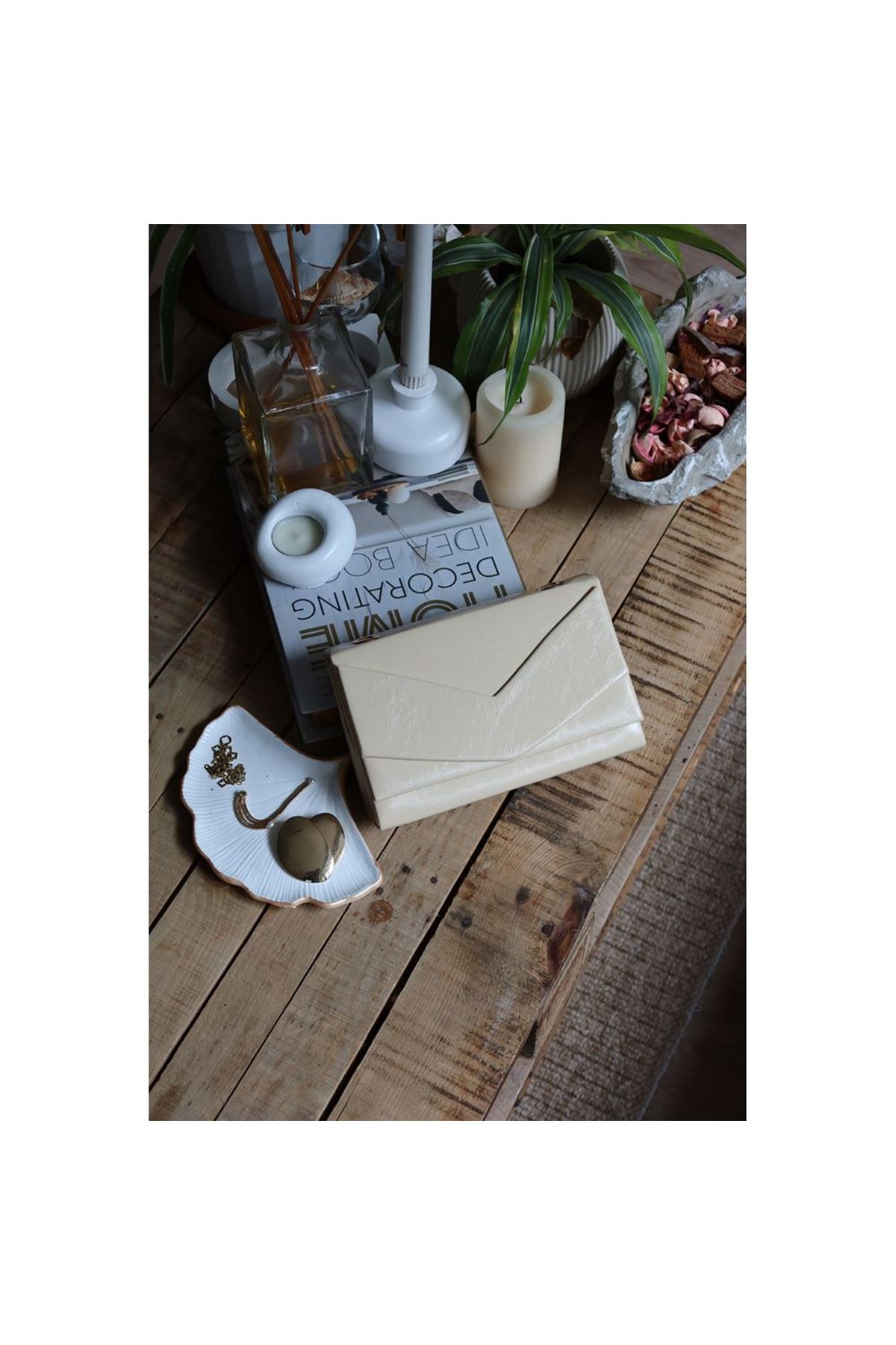 Kadın Butter Yellow Rugan Zarf Kutu Omuz Çantası