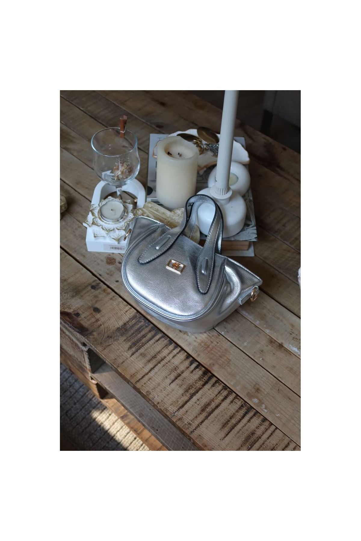 Silver Tutma Saplı Pouch El Çantası