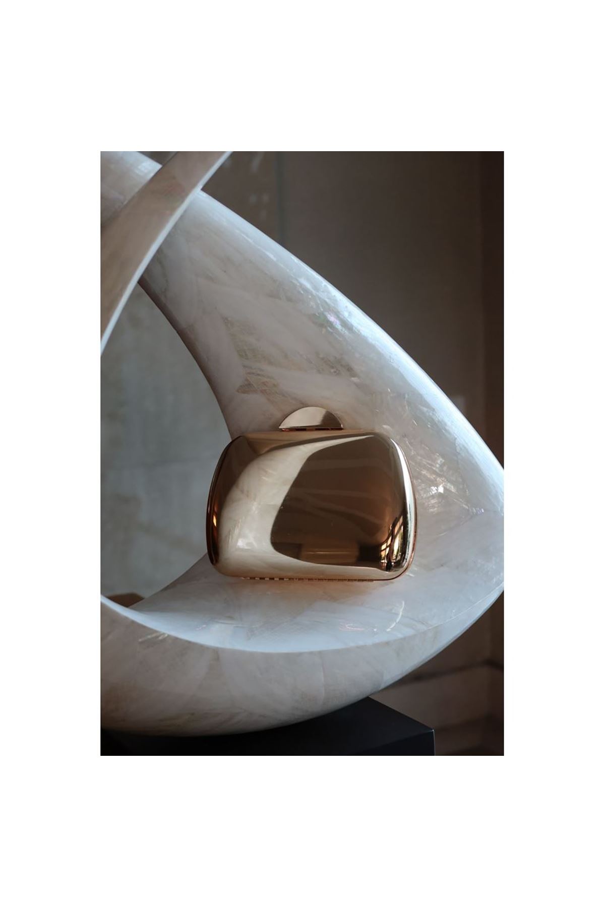 Gold Metal Düz Zincirli Omuz Çantası