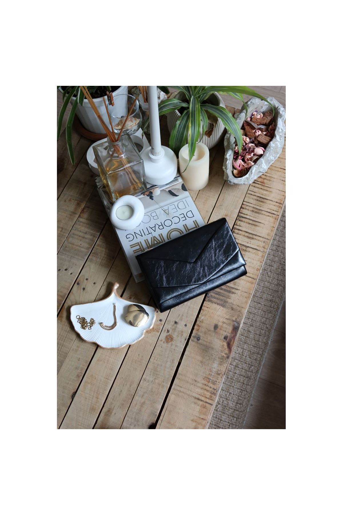 Kadın Siyah Rugan Zarf Kutu Omuz Çantası