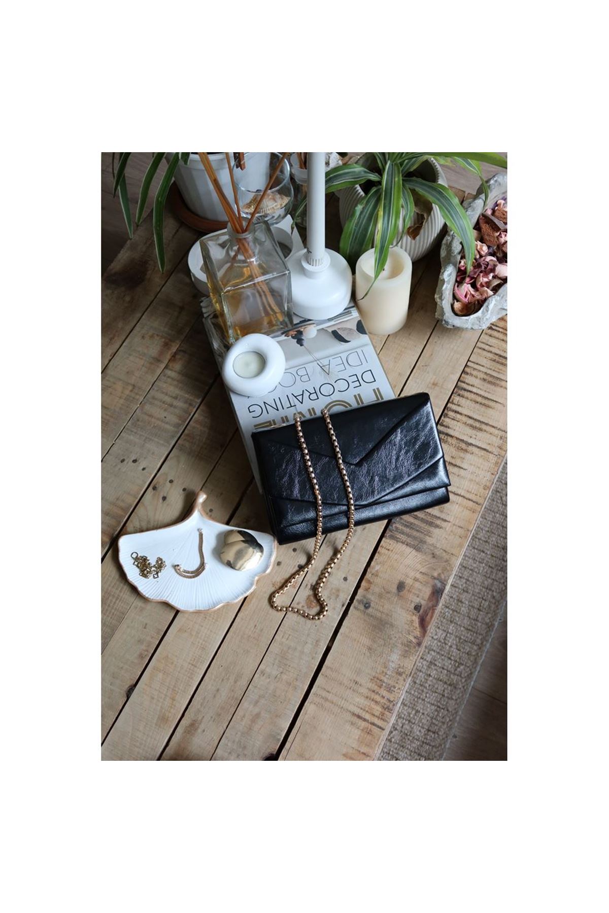 Kadın Siyah Rugan Zarf Kutu Omuz Çantası