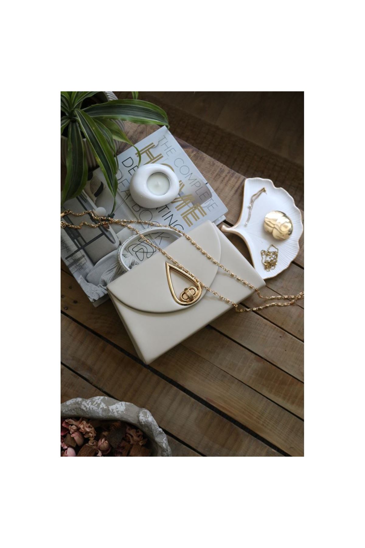 Krem Taş Tutma Saplı Damla Tokalı Abiye El Çantası