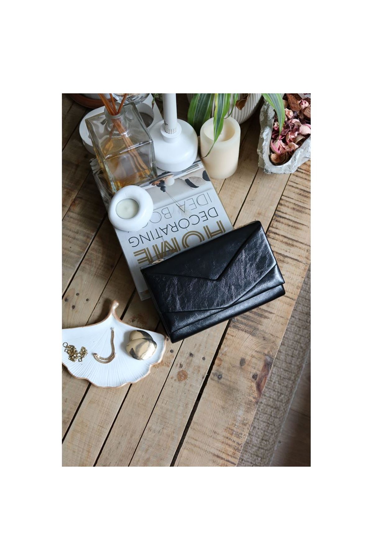 Kadın Siyah Rugan Zarf Kutu Omuz Çantası