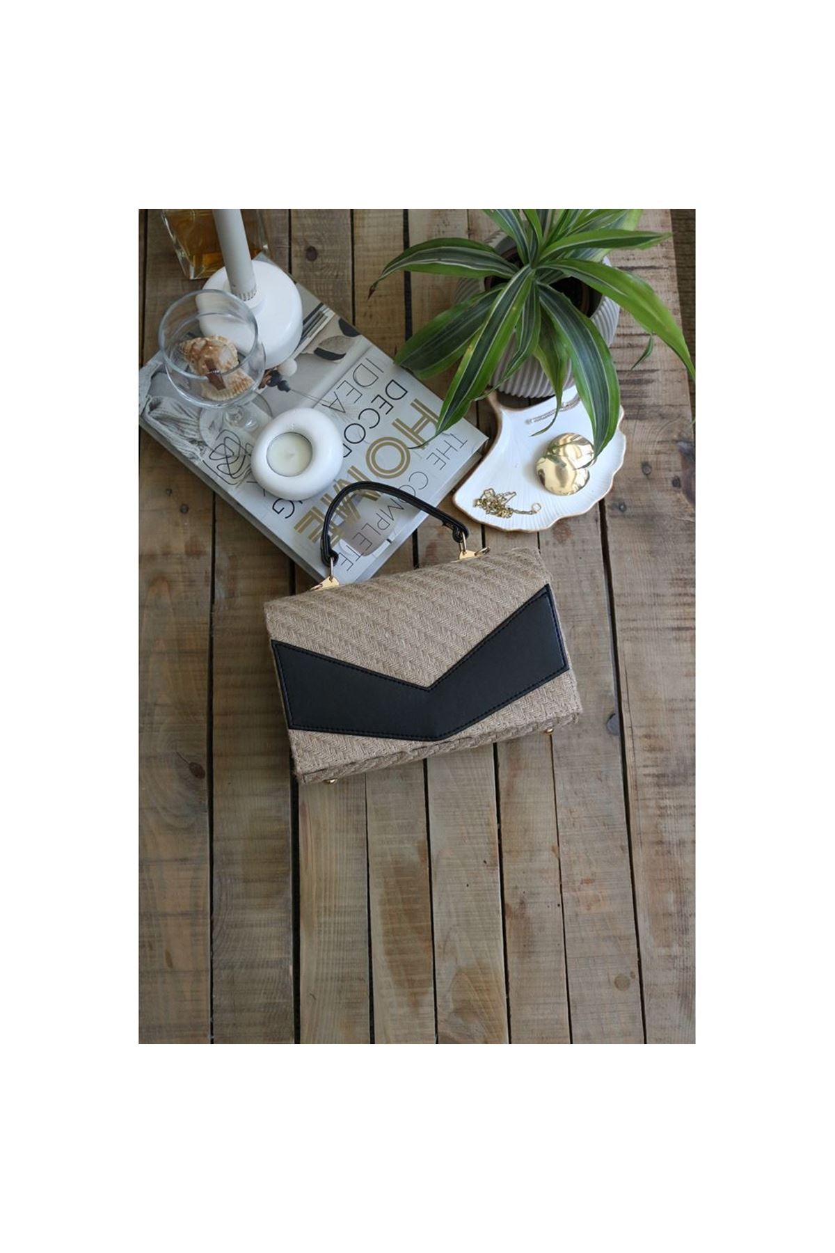 Kadın Siyah Hasır Dokulu Zarf Tutma Saplı Omuz Çantası