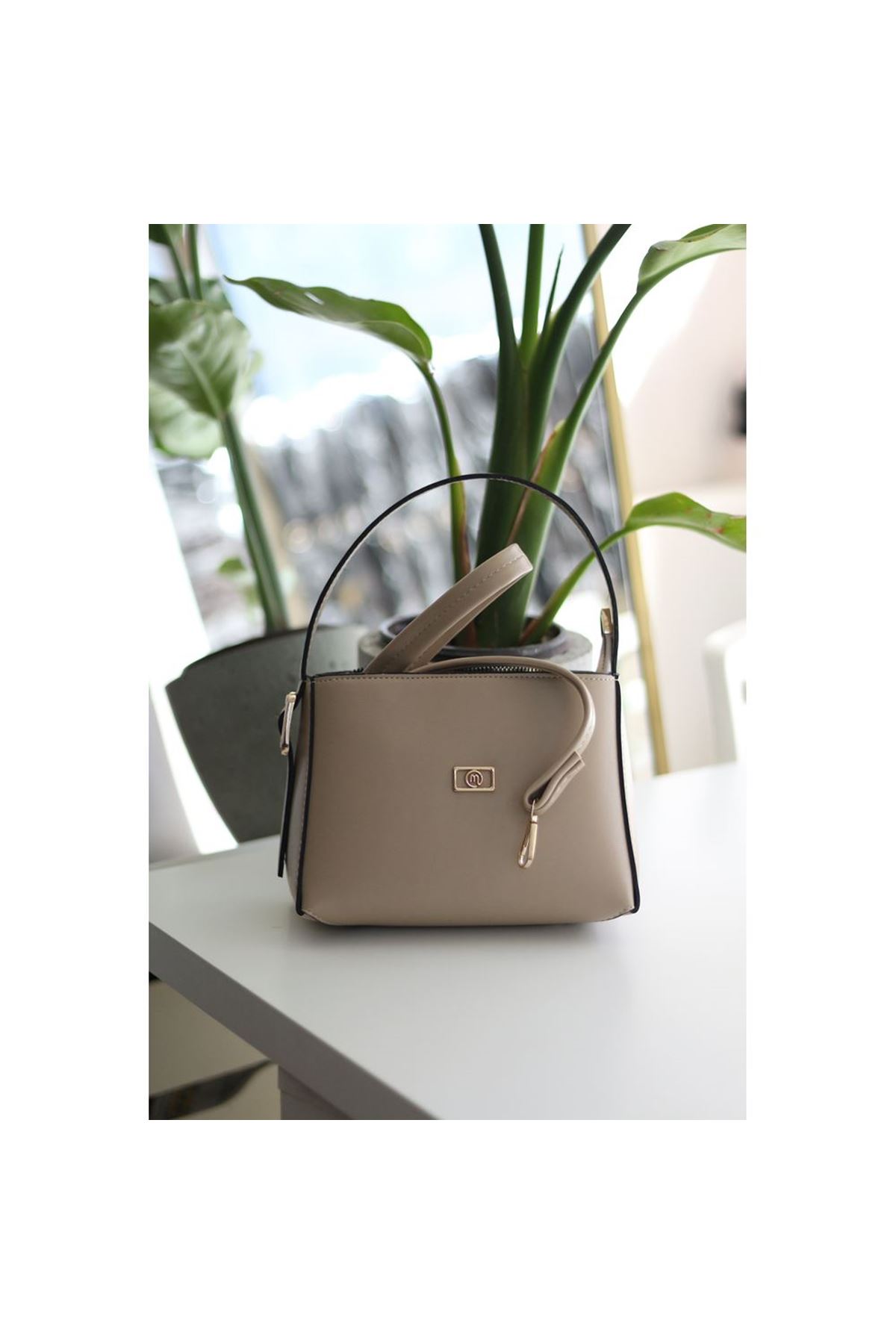 Vizon Dokulu Tutma Saplı El Omuz Çantası