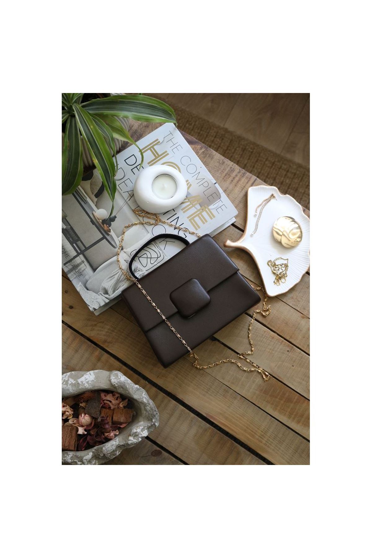 Acı Kahve Kare Tokalı Taş Tutma Saplı El Çantası