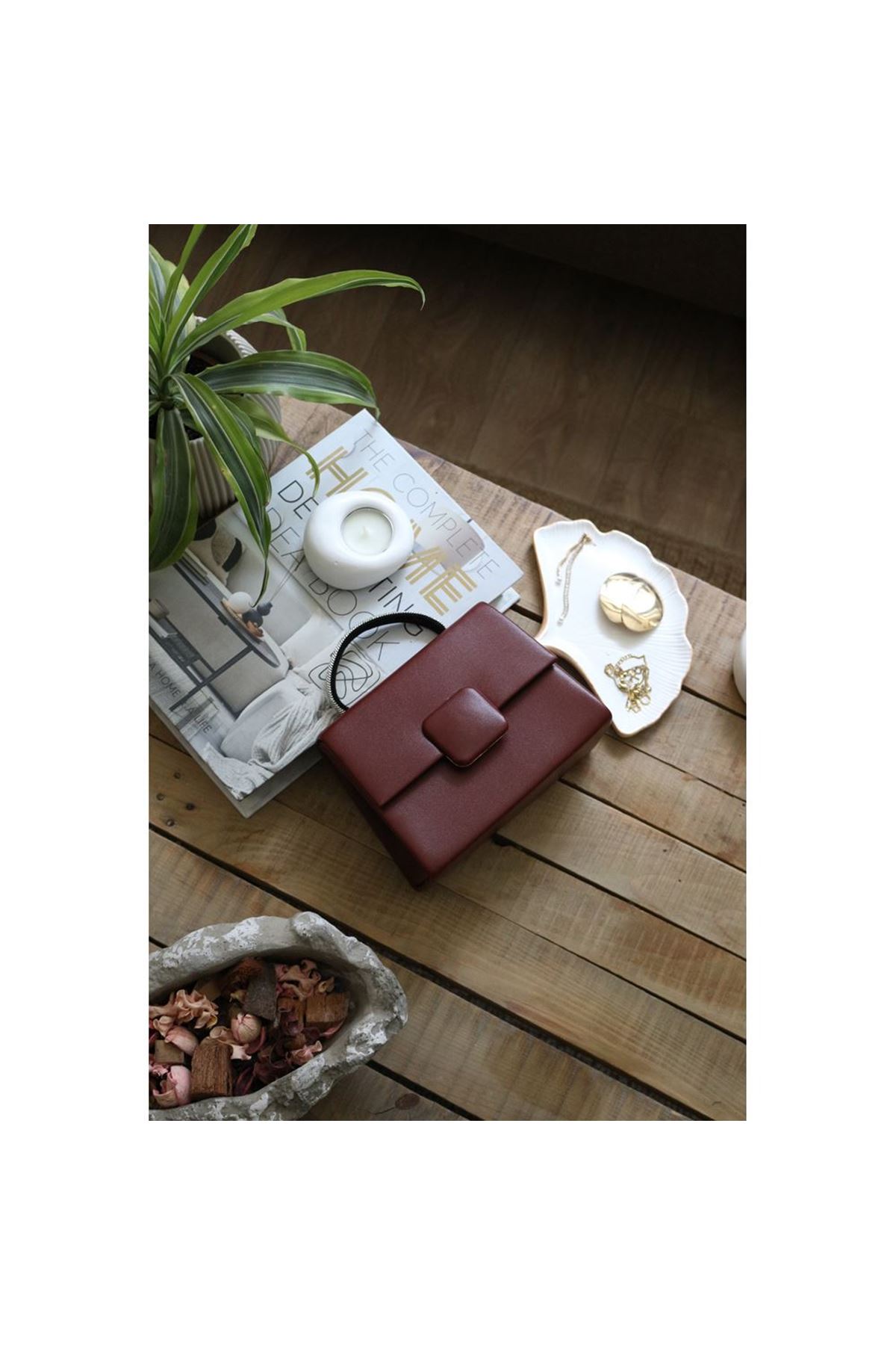 Bordo Kare Tokalı Taş Tutma Saplı El Çantası