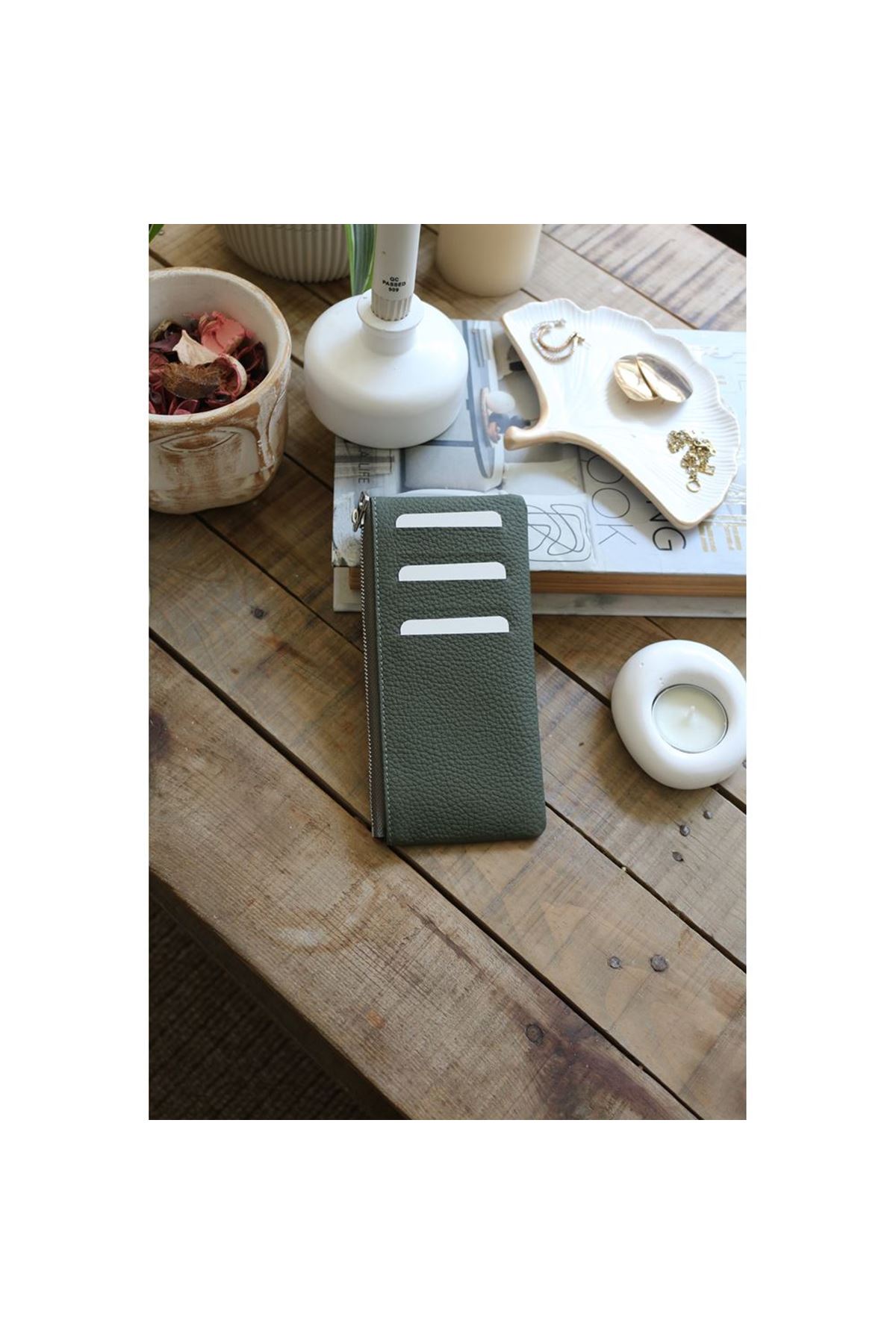 Kadın Haki Yeşil Gerçek Deri Fermuar Detaylı Kartlık