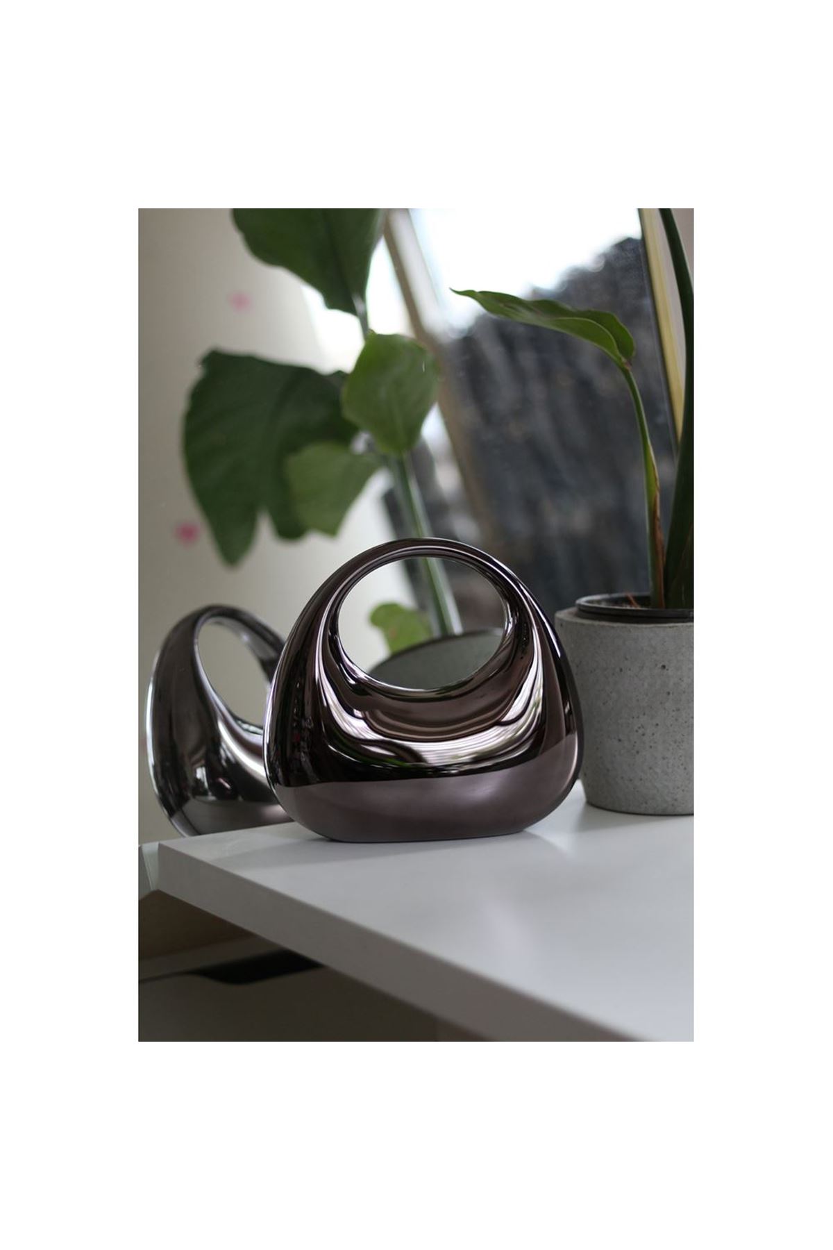 Kadın Platin Metalik Oval Tutmalı Mika Kalıp Abiye El Çantası