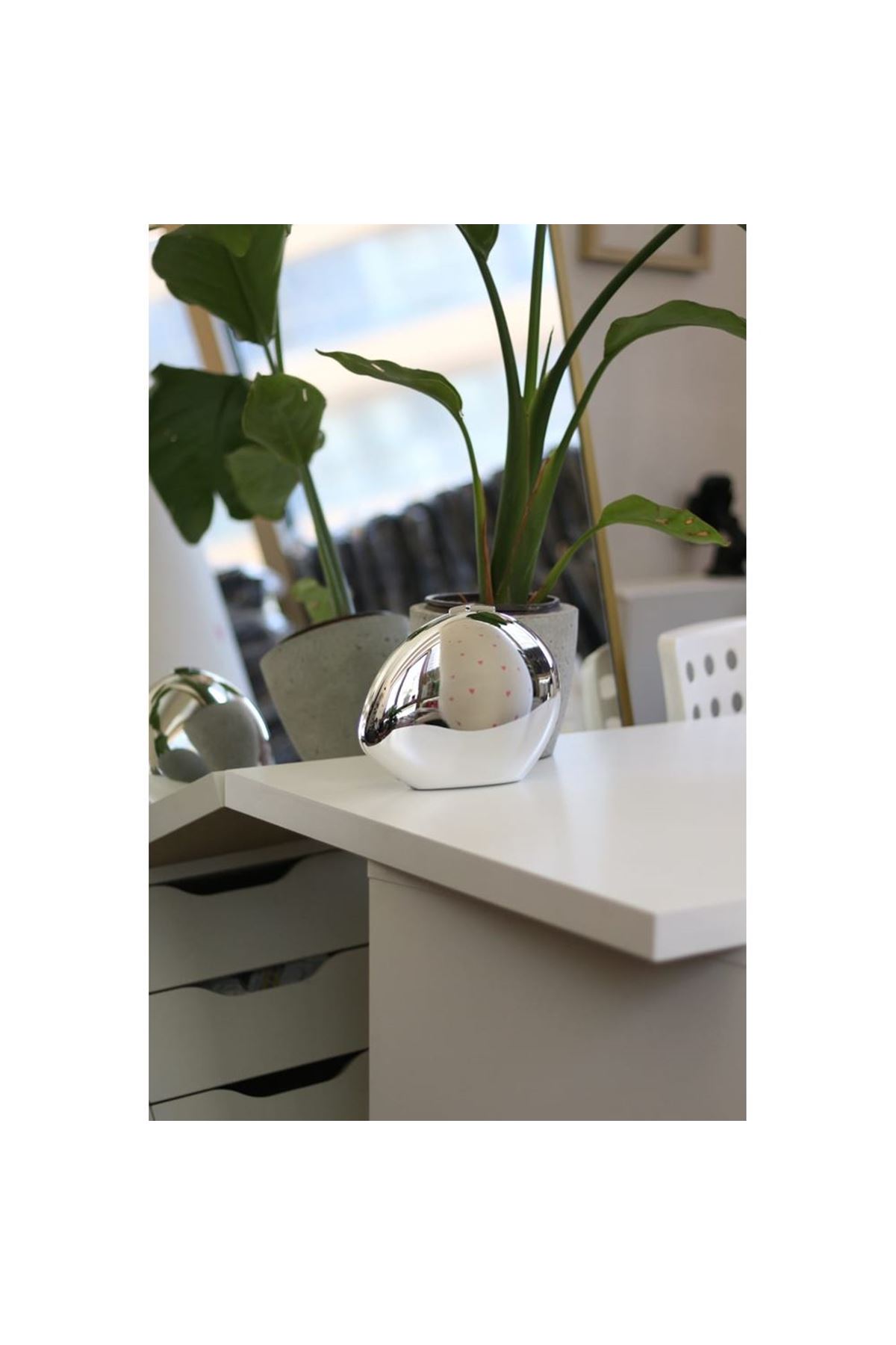 Silver Asimetrik Yassı Taş Form Mika Abiye Çanta