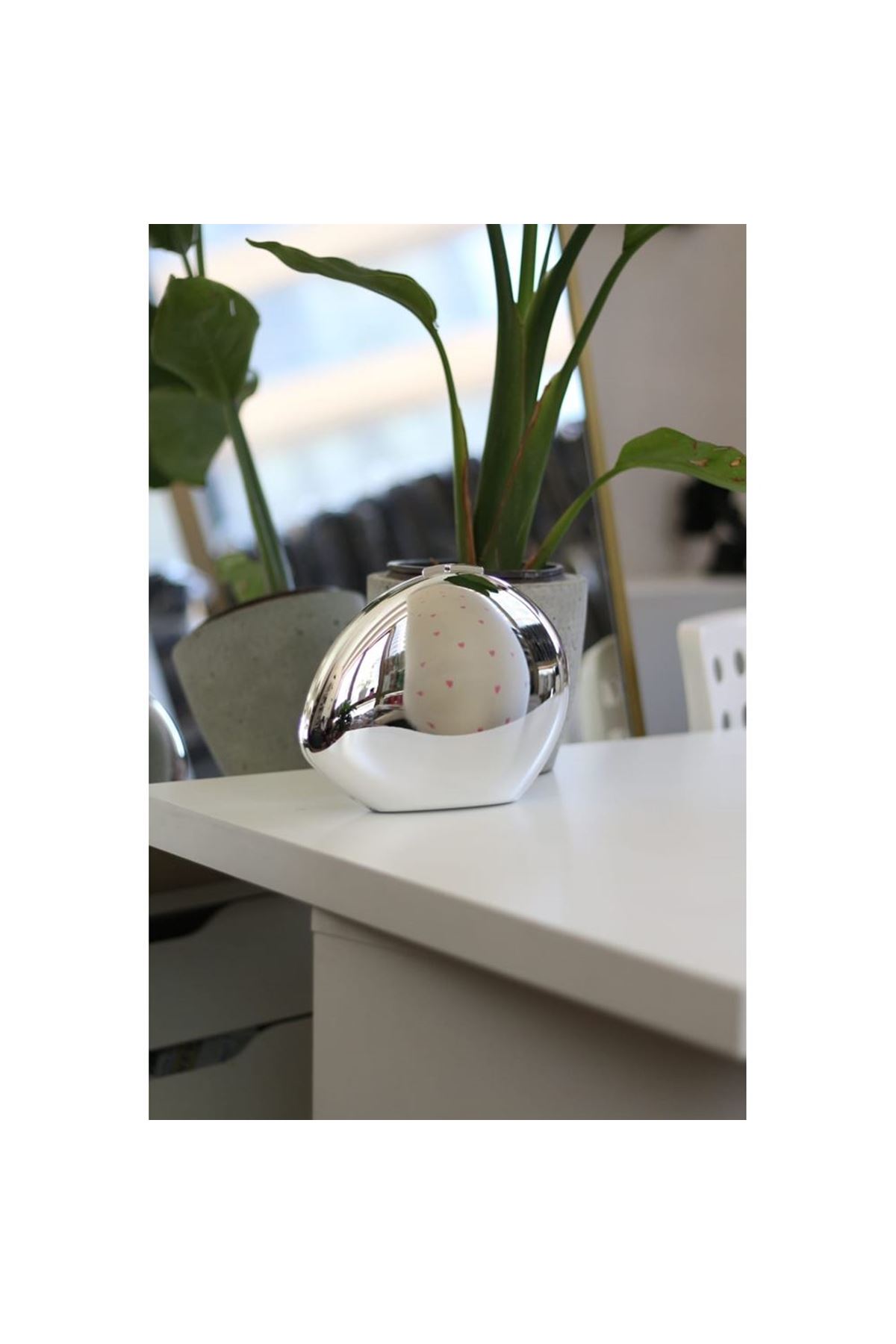 Silver Asimetrik Yassı Taş Form Mika Abiye Çanta