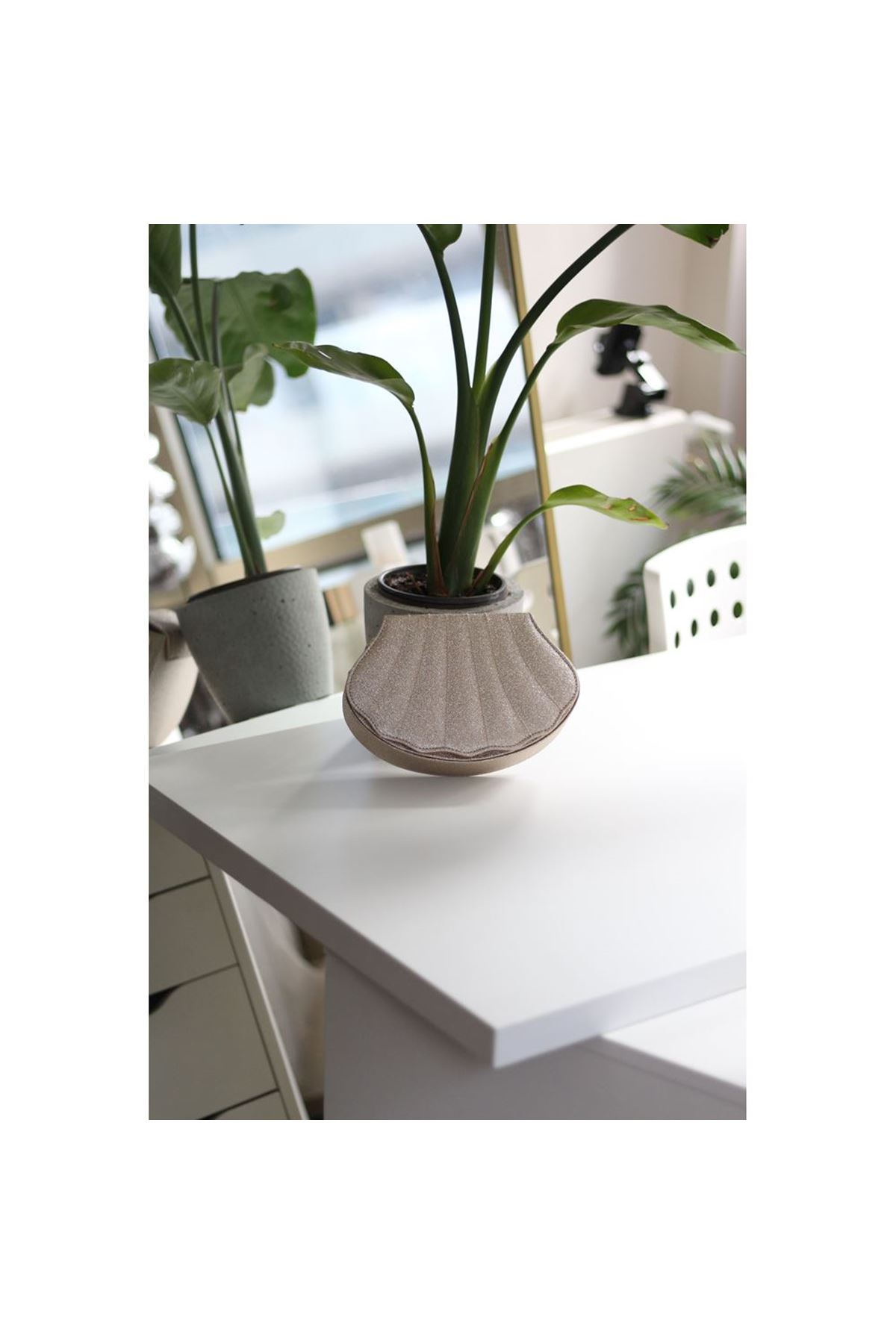 Kadın Dore Simli İstiridye Kalıp Zincirli El Omuz Çanta