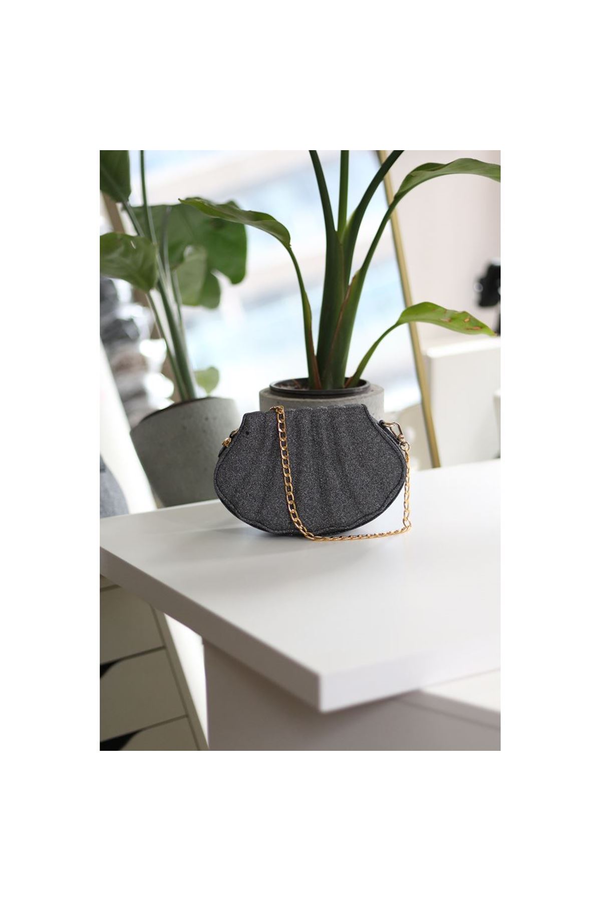 Kadın Platin Simli İstiridye Kalıp Zincirli El Omuz Çantası