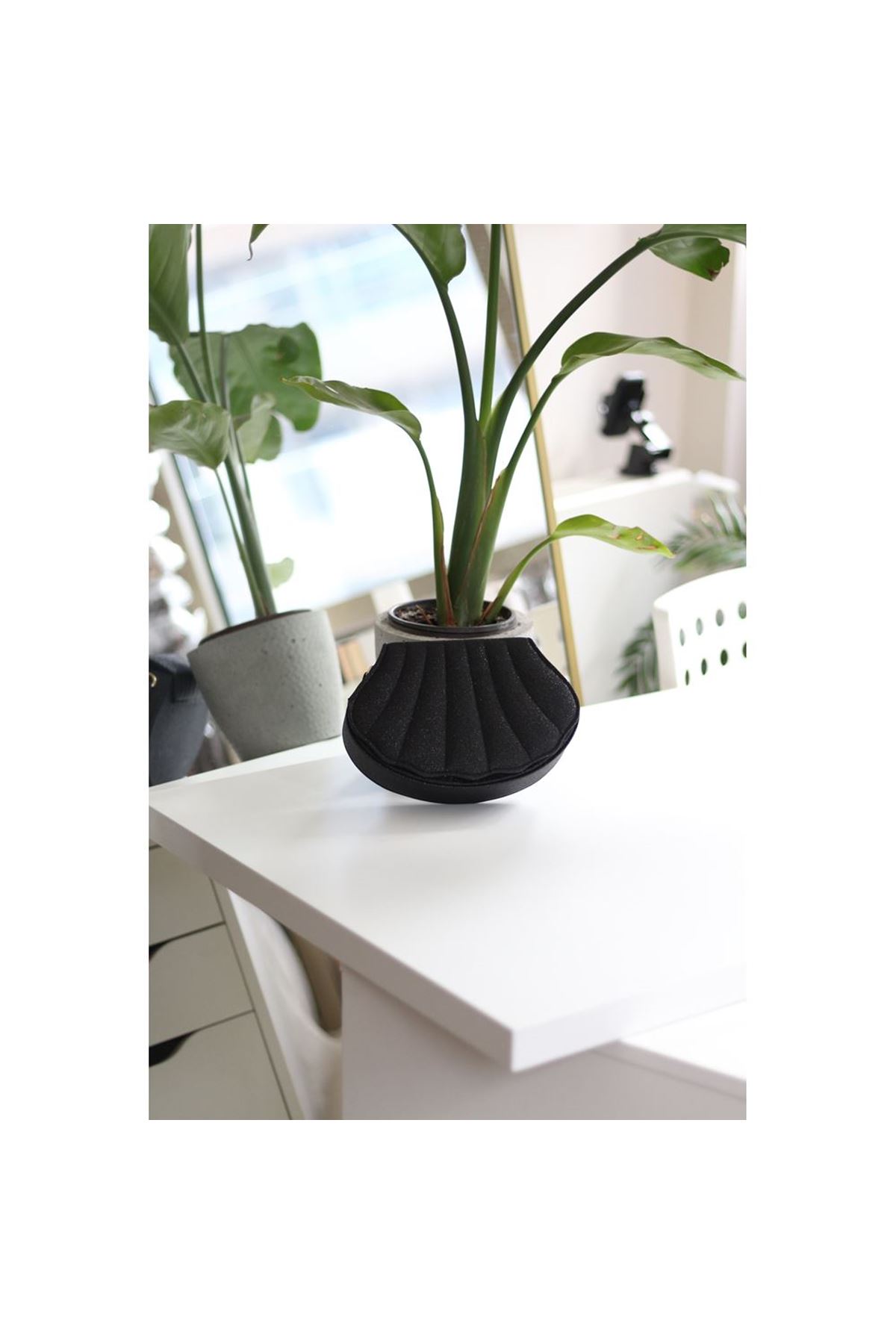 Siyah Simli İstiridye Kalıp Zincirli El Omuz Çantası