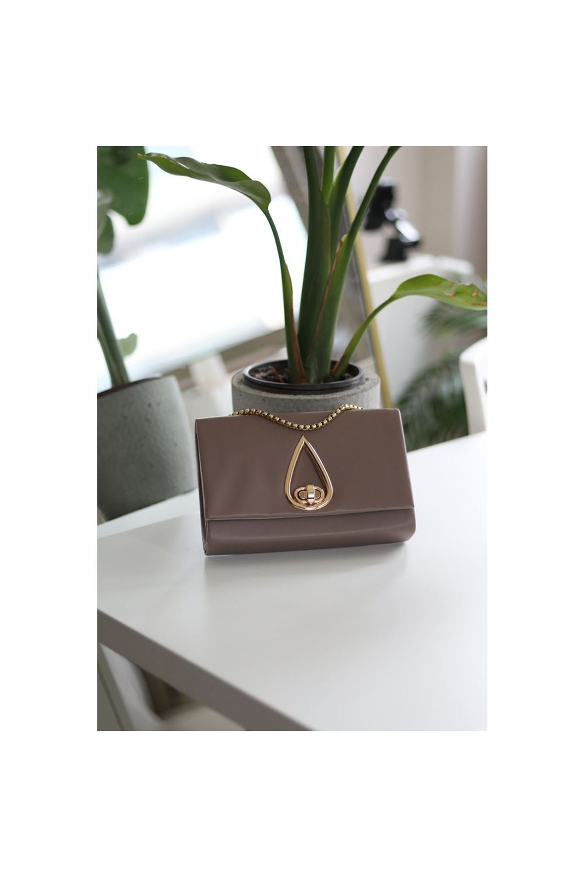 Kadın Vizon Damla Aksesuarlı Omuz Çantası