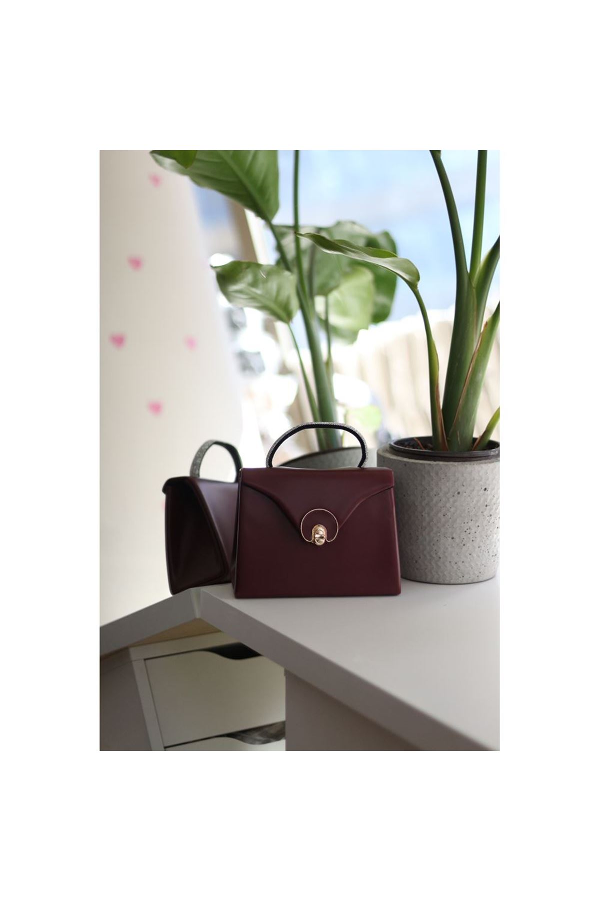 Bordo Mat Oval Gold Aksesuarlı Taşlı Tutma Kulplu Abiye El Çantası